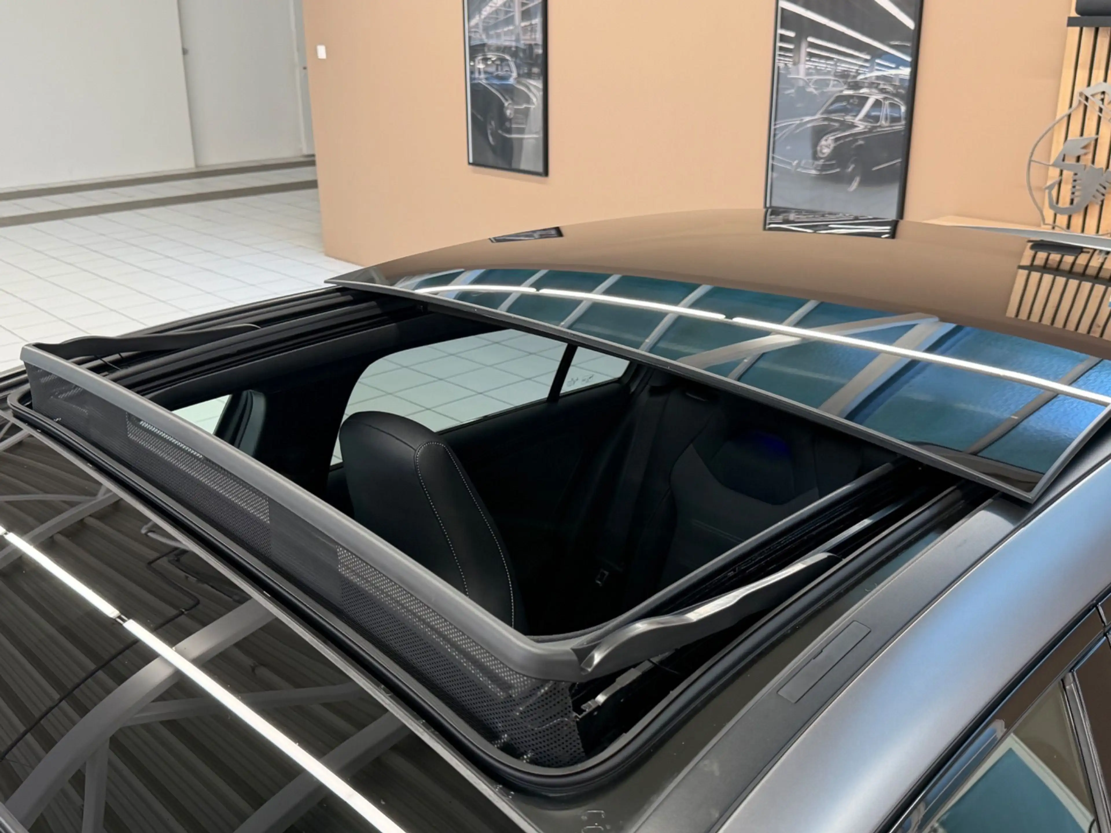 Mercedes-Benz A 35 AMG 4MATIC | Premium Plus | Panorama | Burmester | Ga — photo 13