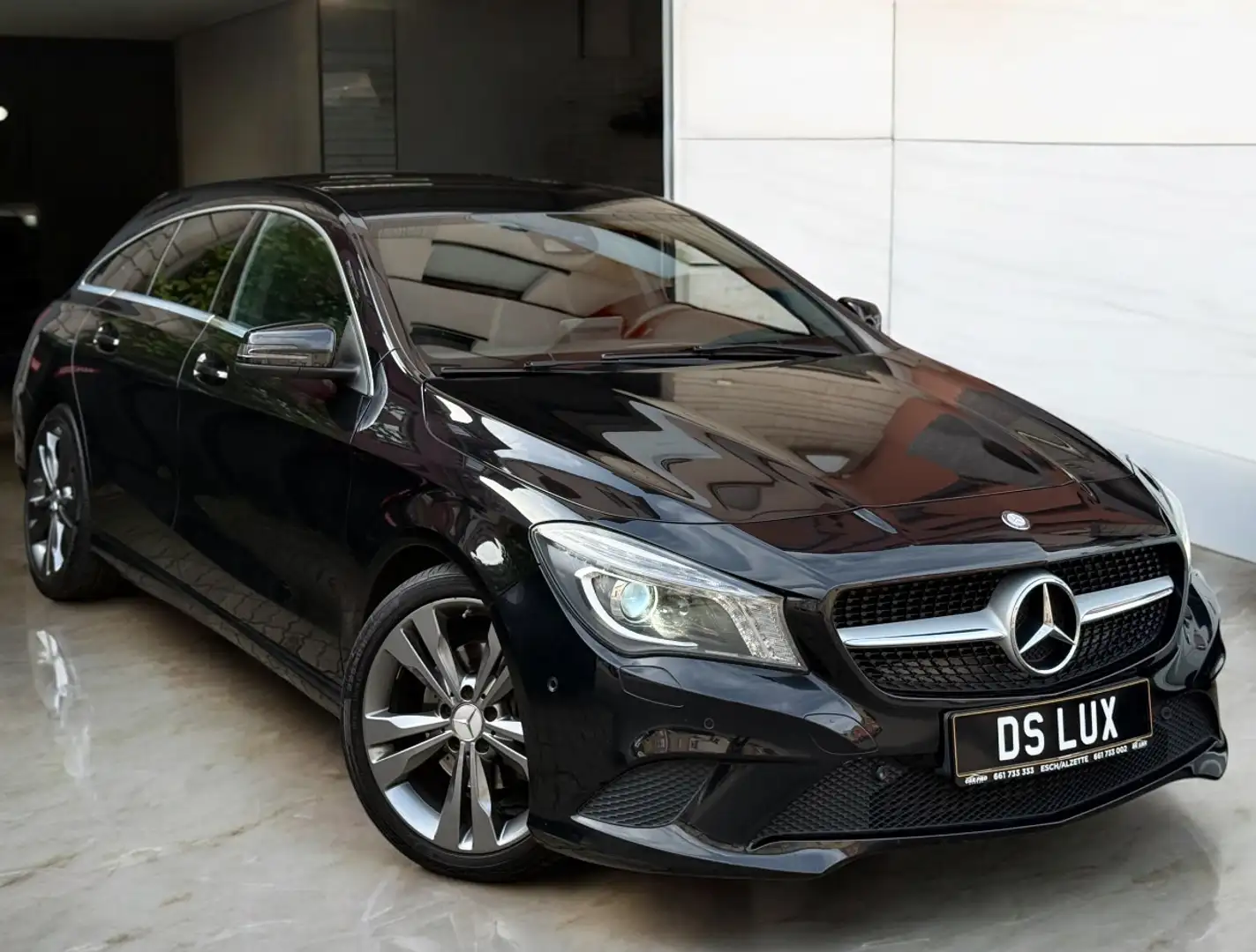 Mercedes-Benz CLA 200 D 136CH Shooting Brake 7G-TRONIC // LED // NAVI Noir - 1