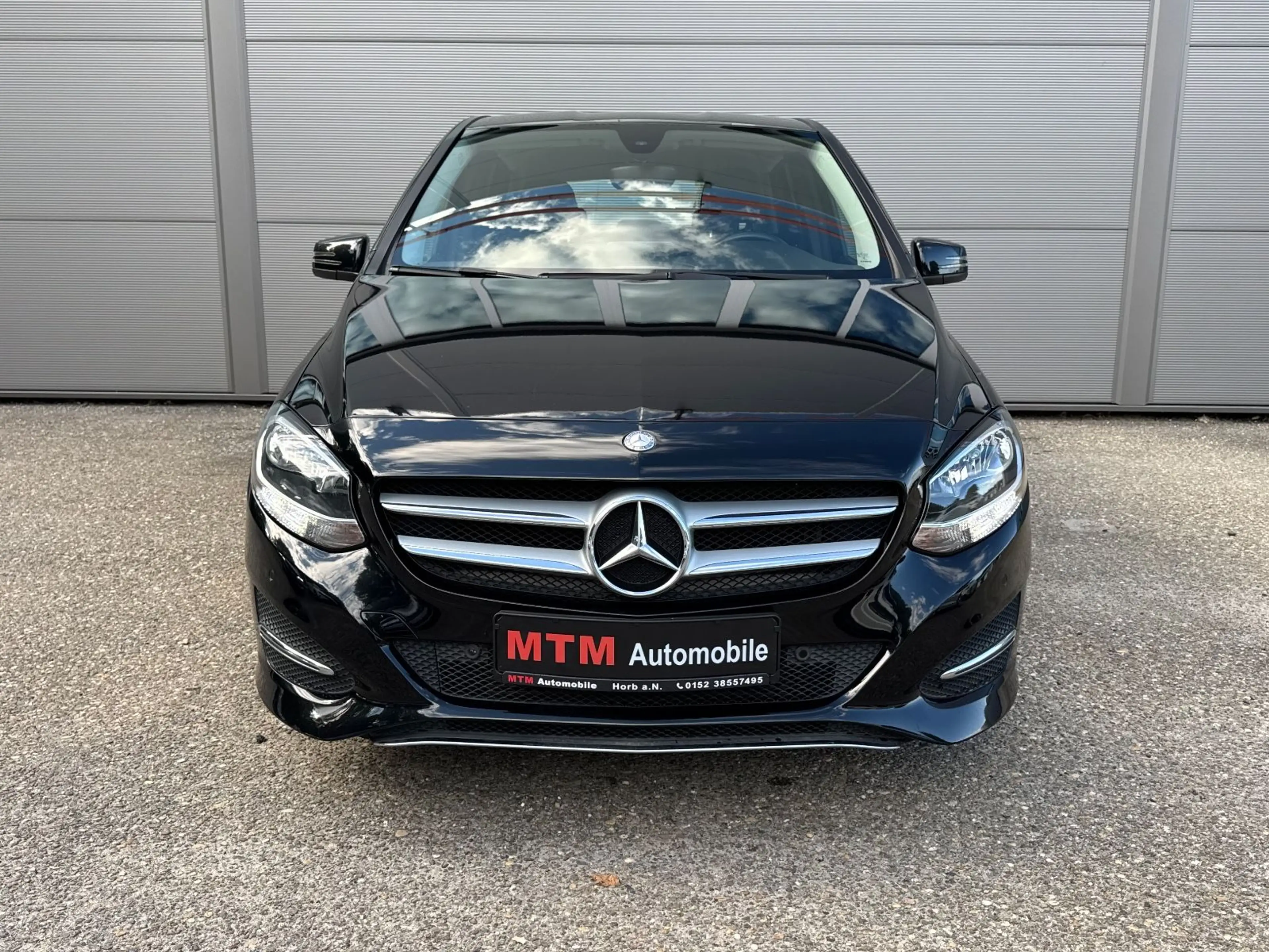 Mercedes-Benz B 180 Urban Navi Teilleder Shz PDC — photo 7