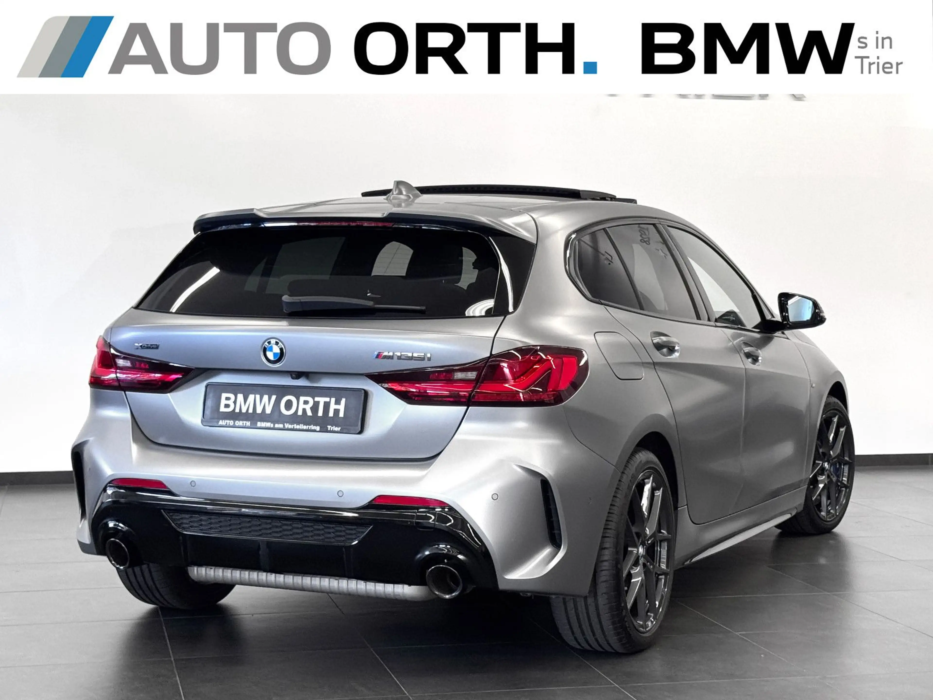 BMW 135 i xDrive LEDER LC-PROF PANO HUD ACC RFK h/k — photo 6
