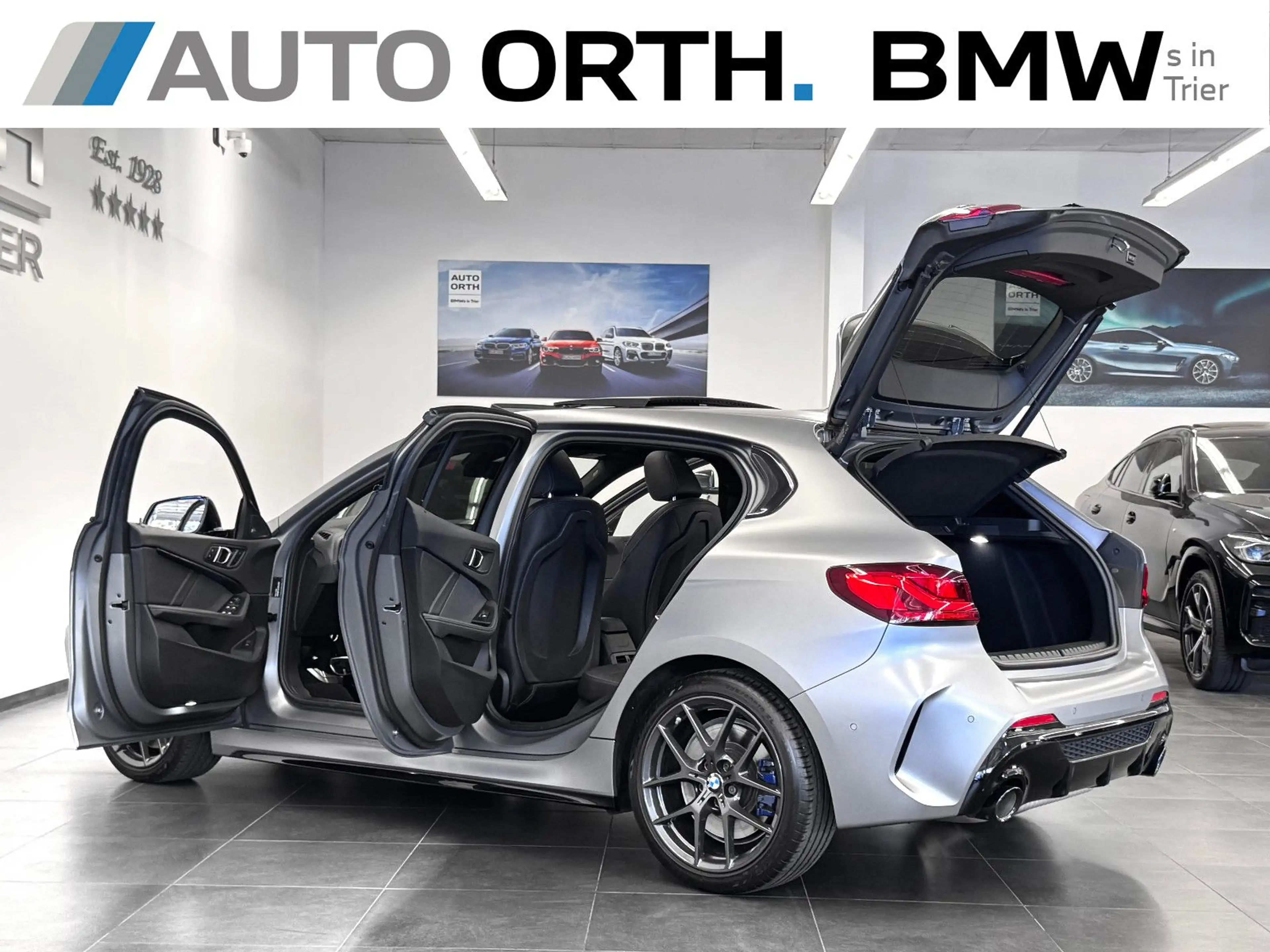 BMW 135 i xDrive LEDER LC-PROF PANO HUD ACC RFK h/k — photo 10