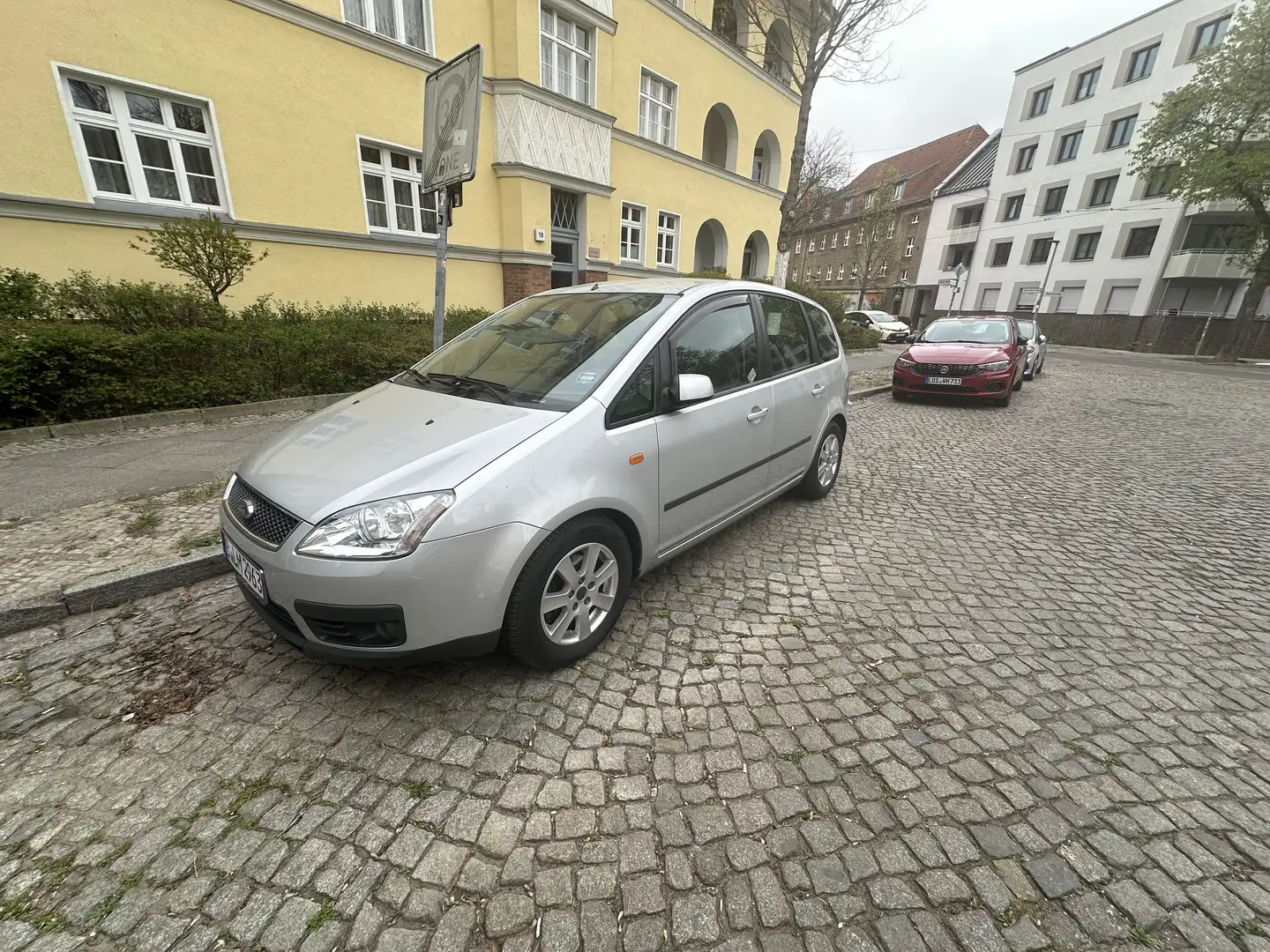 Ford Focus C-Max 1.8 Durashift-CVT Ghia - 1