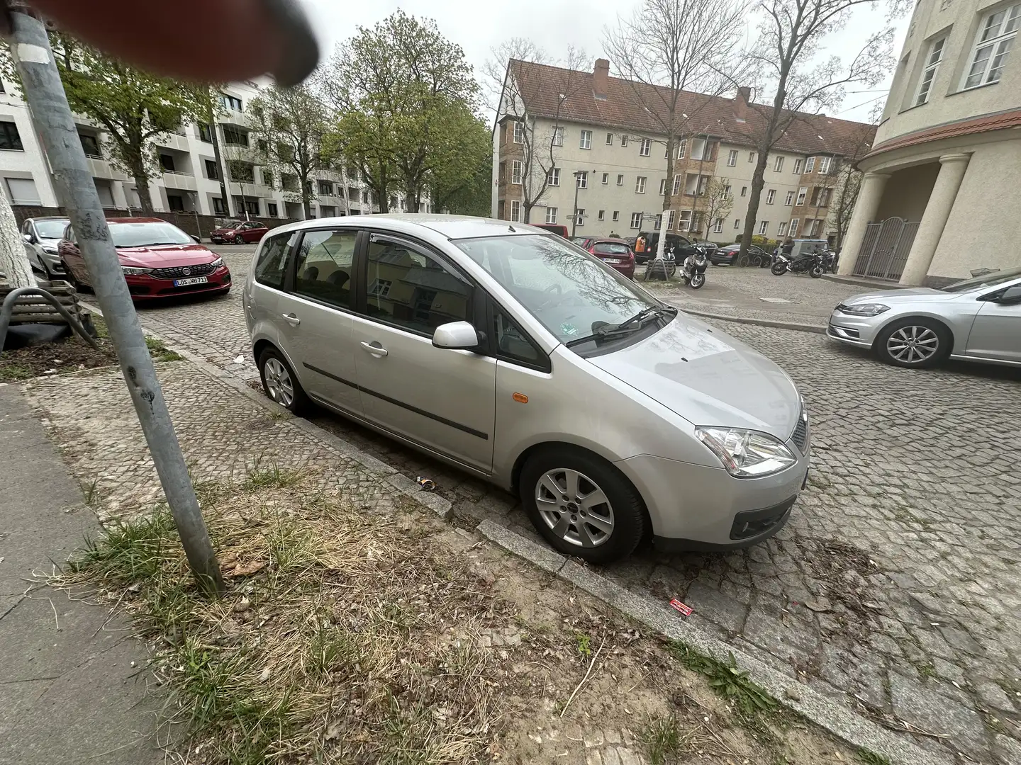 Ford Focus C-Max 1.8 Durashift-CVT Ghia - 2
