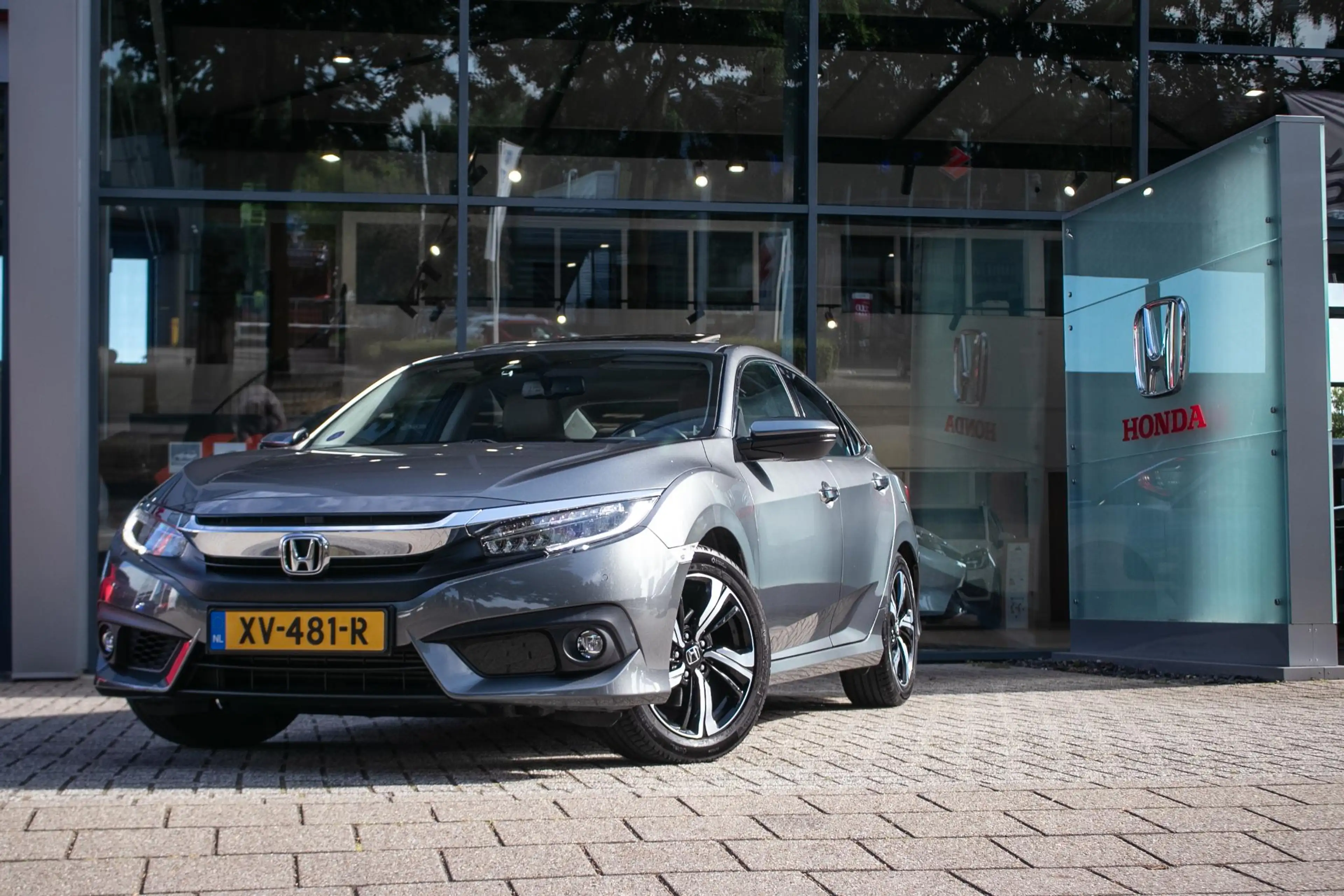 Honda Civic 1.5 i-VTEC Executive - Trekhaak — photo 14