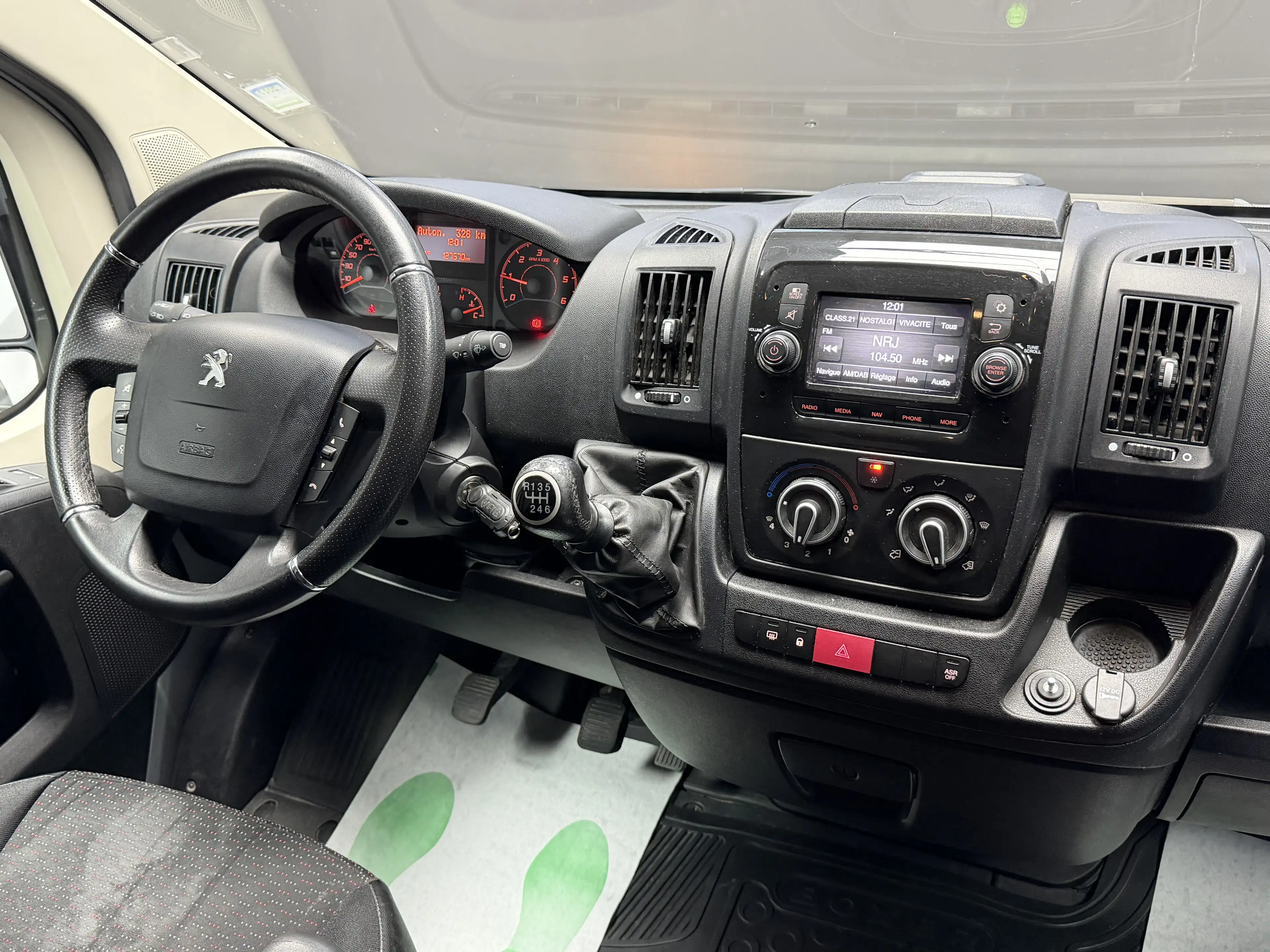 Peugeot Boxer 2.2 BlueHDi L3H2 * 1ER PROP + CAMÉRA + GPS + TVA * — photo 10