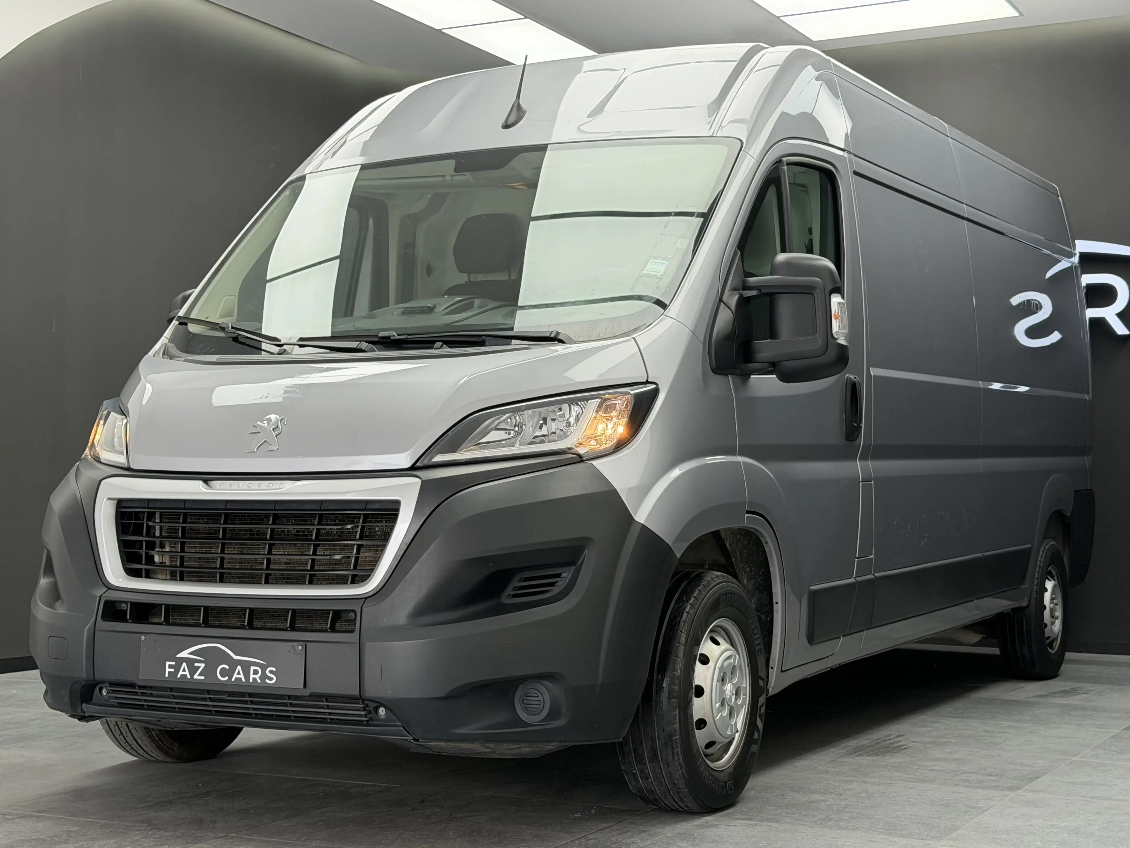 Peugeot Boxer 2.2 BlueHDi L3H2 * 1ER PROP + CAMÉRA + GPS + TVA * — photo 2