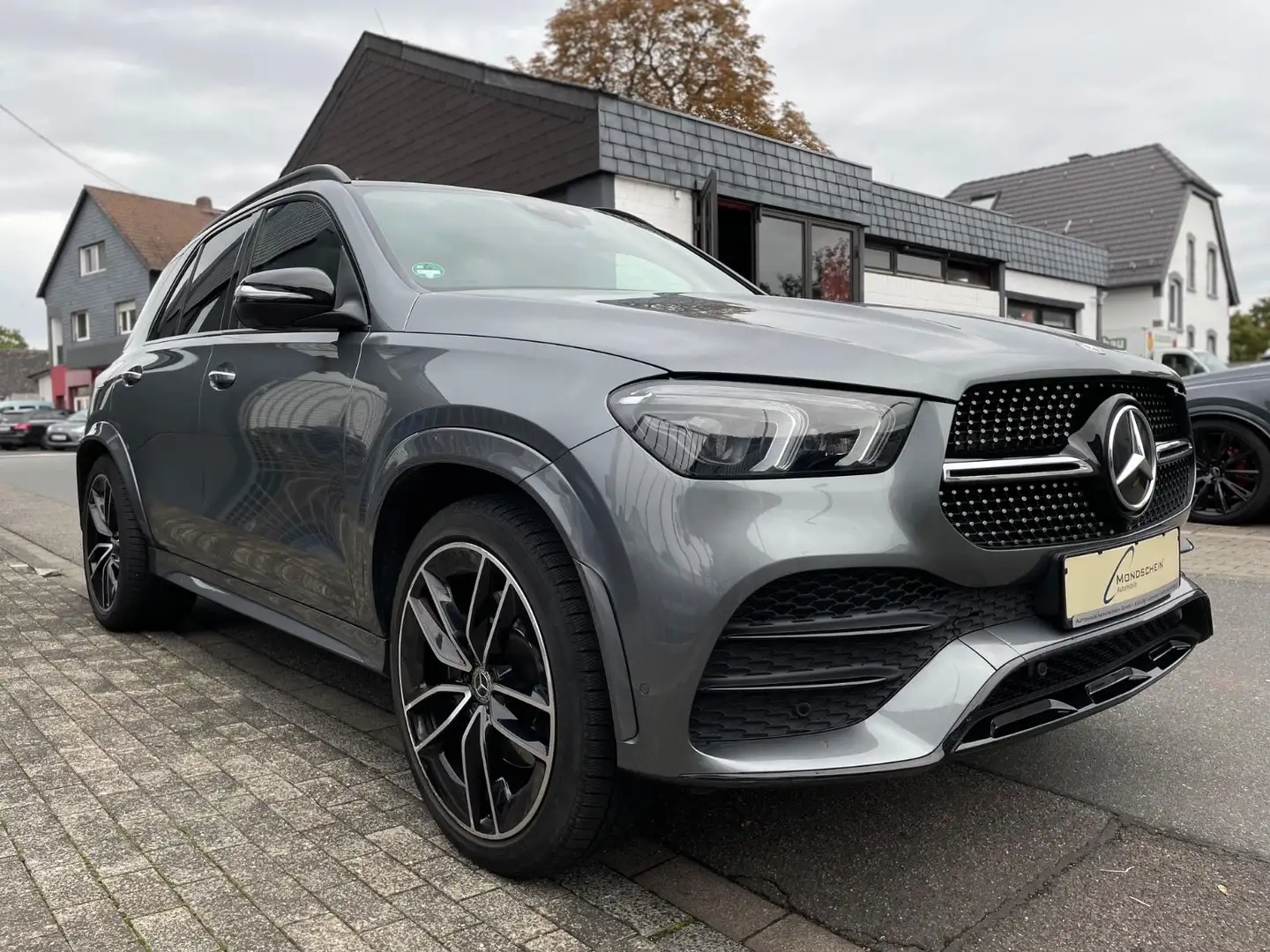 Mercedes-Benz GLE 300 d 4Matic AMG |Airmatic|22"|Burmester|MBUX Gris - 2