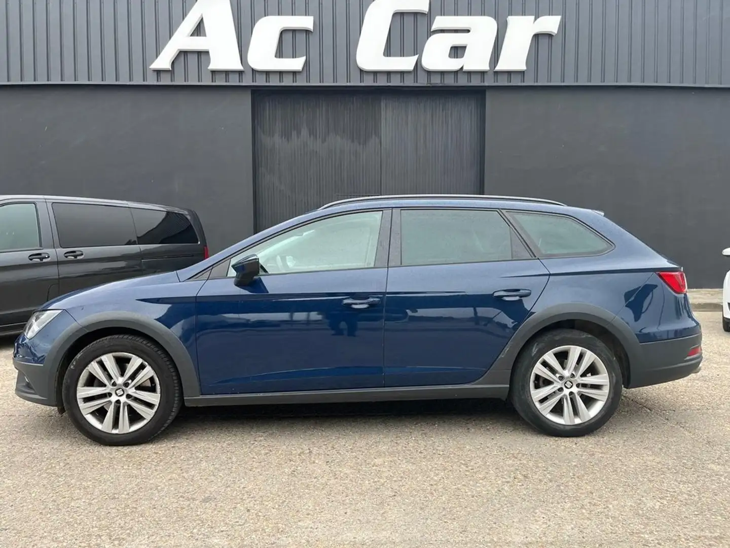 SEAT Leon ST 1.8 TSI 132kW 4Driv DSG-6 St&Sp X-per Azul - 1