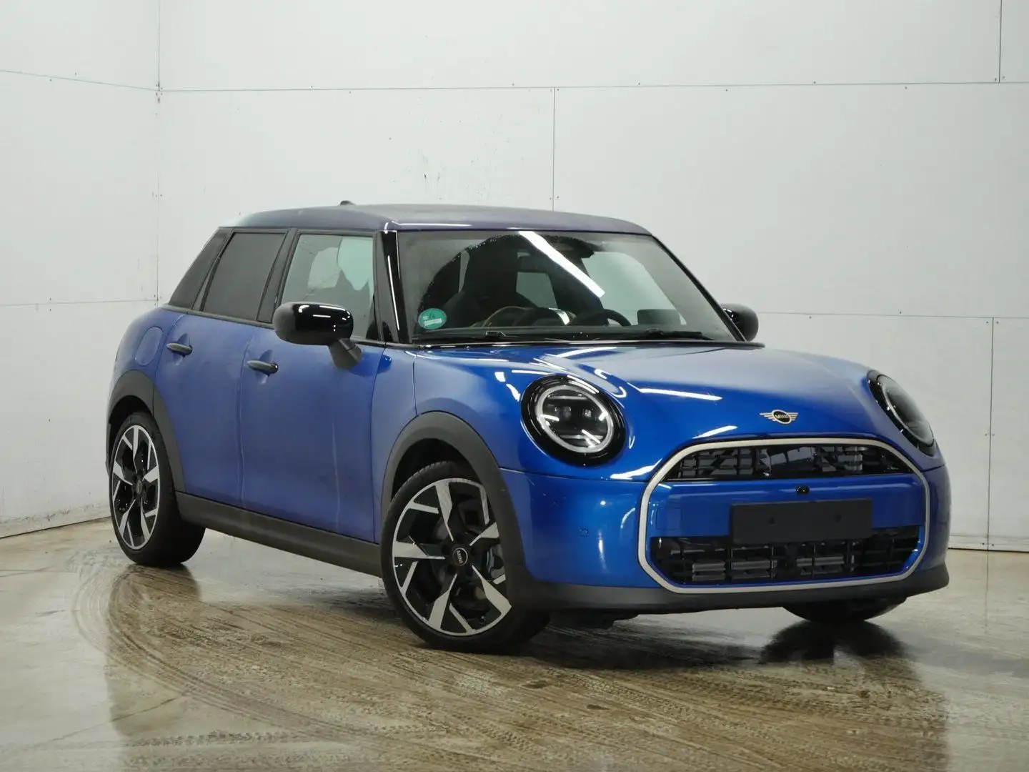 MINI Cooper C Favoured Trim 5-Türen Paket-L Pano h/k Blau - 1