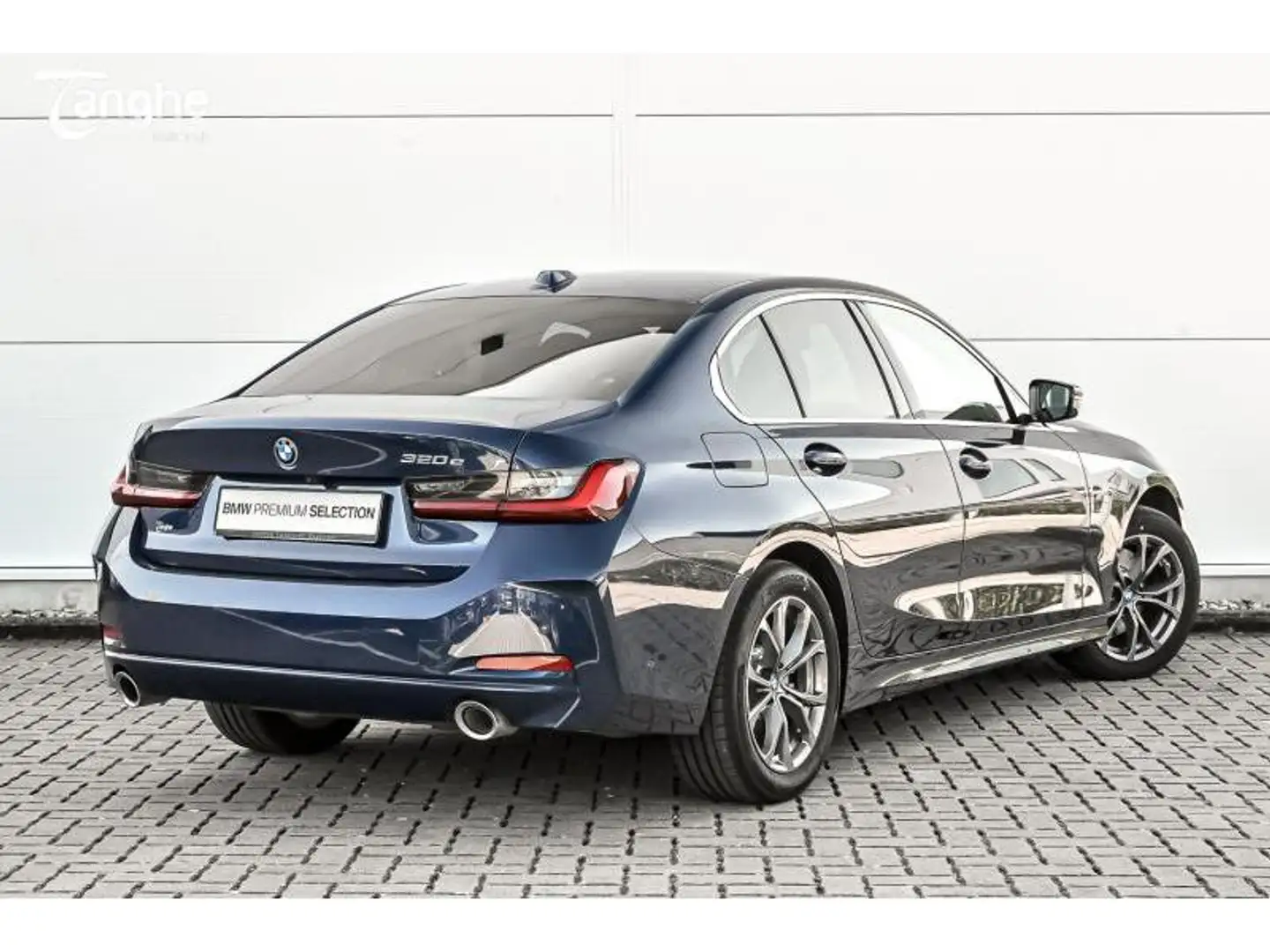 BMW 320 e Berline Bleu - 2