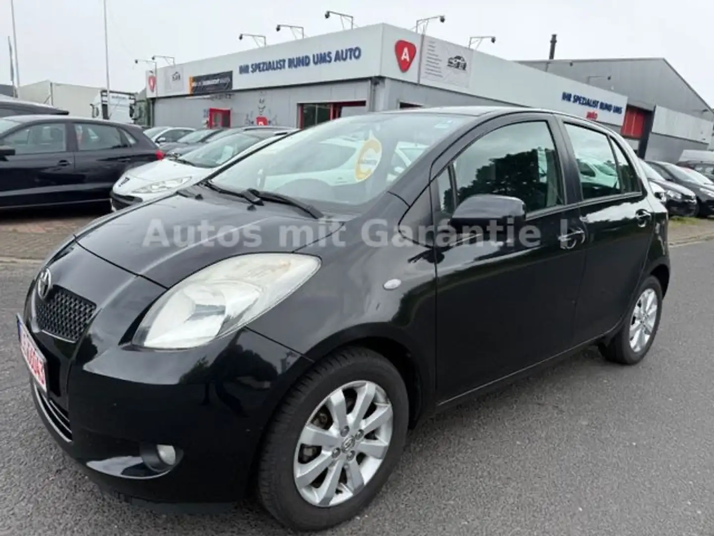Toyota Yaris Yaris 1.3 HU/AU + Service Neu Schwarz - 1