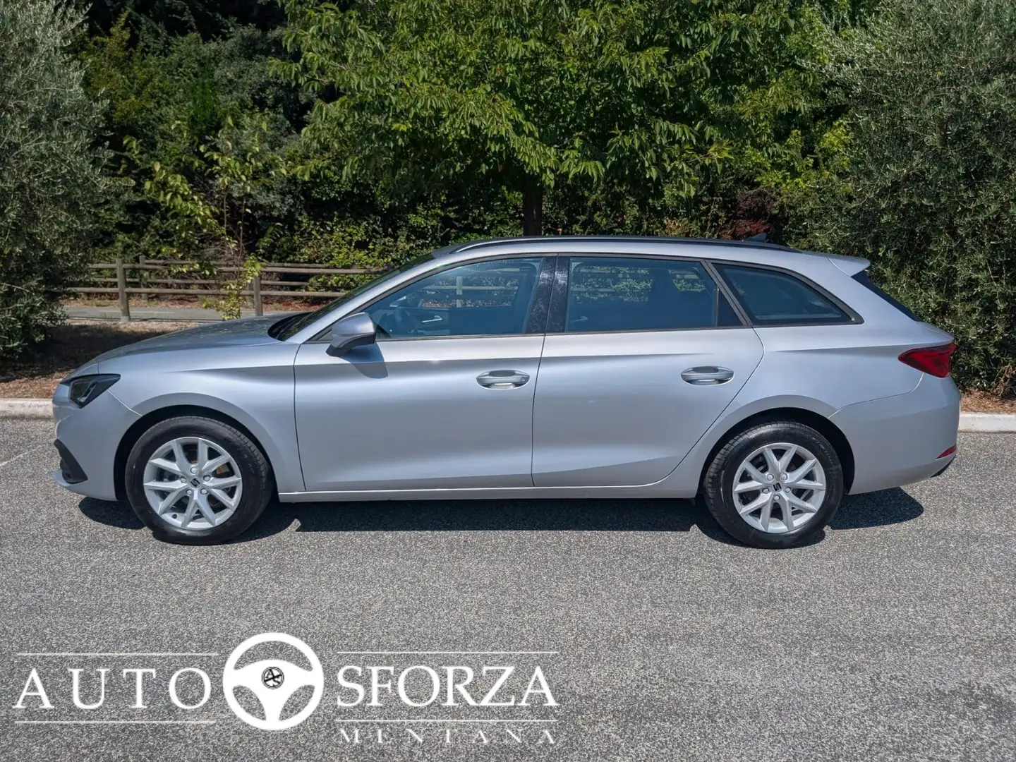 SEAT Leon 1.0 ETSE Sportstourer DSG Hybrid 110 Cv Tagliandat Argento - 2