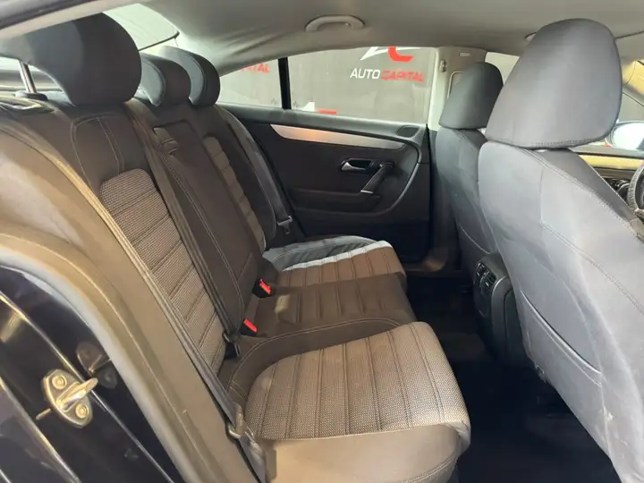 Volkswagen Passat CC 2.0 TDI Advance 2010, foto 24
