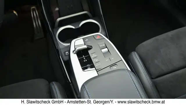 BMW X1 xDrive20d U11 Ansicht 16