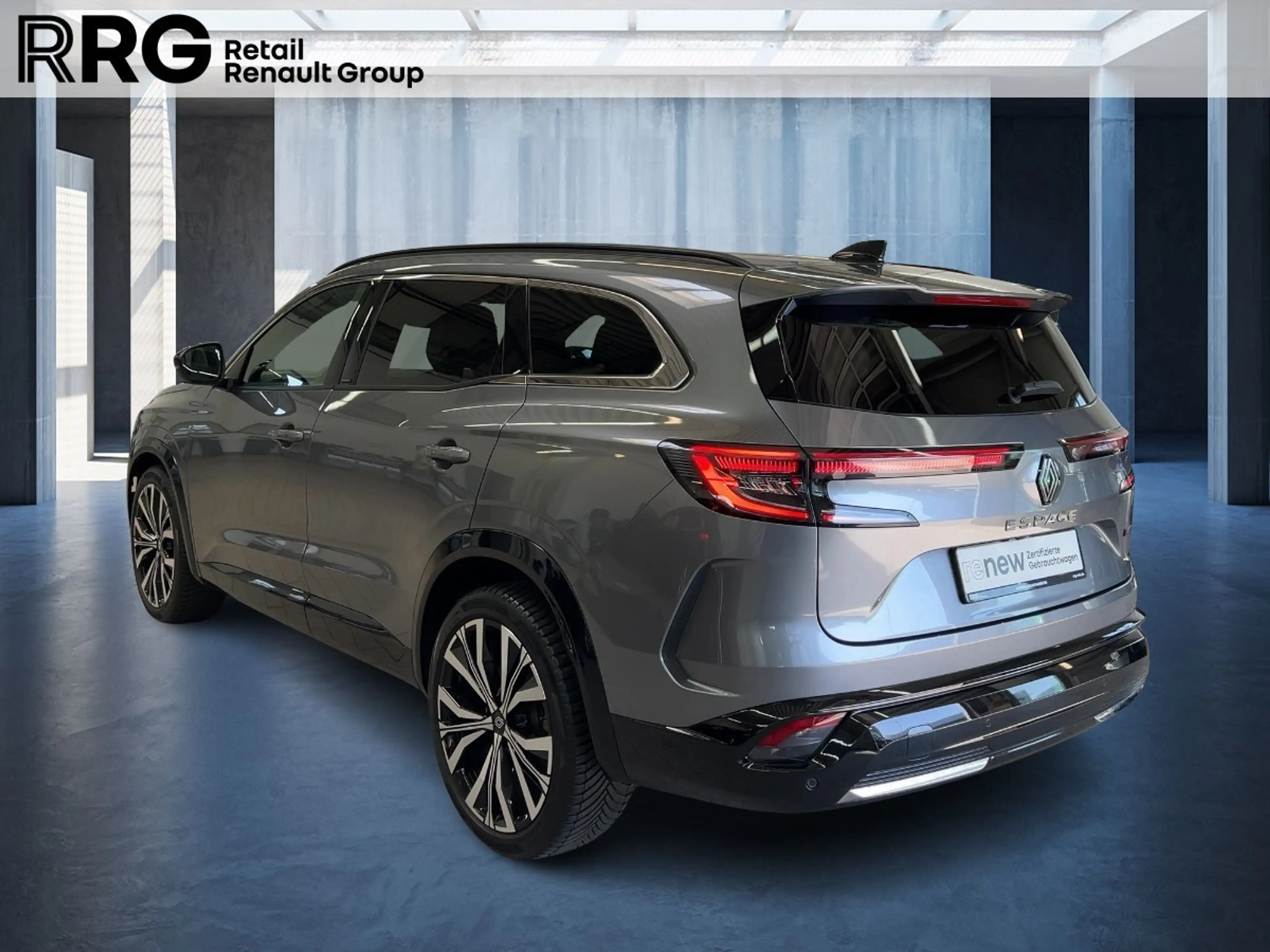 Renault Espace 6 Iconic E-Tech Full Hybrid 200 SHZ PDC BT — photo 4