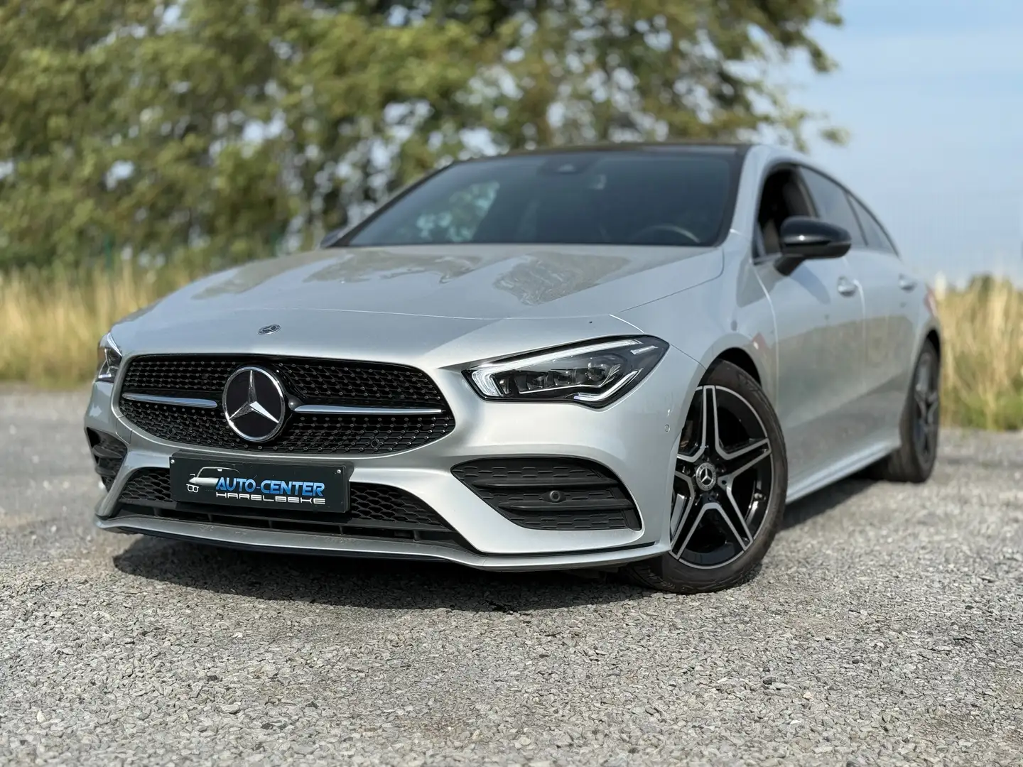 Mercedes-Benz CLA 180 AMG line panoramisch open dak sfeerverlichting - 1