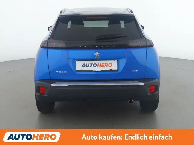 Peugeot 2008 view 5