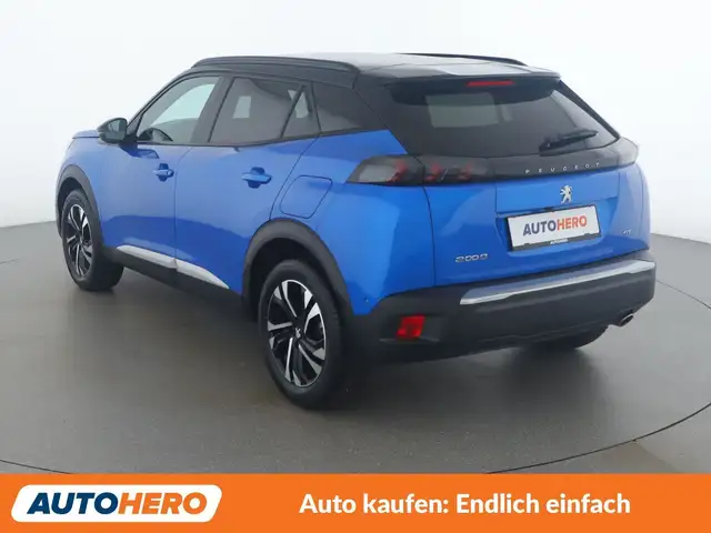 Peugeot 2008 view 4