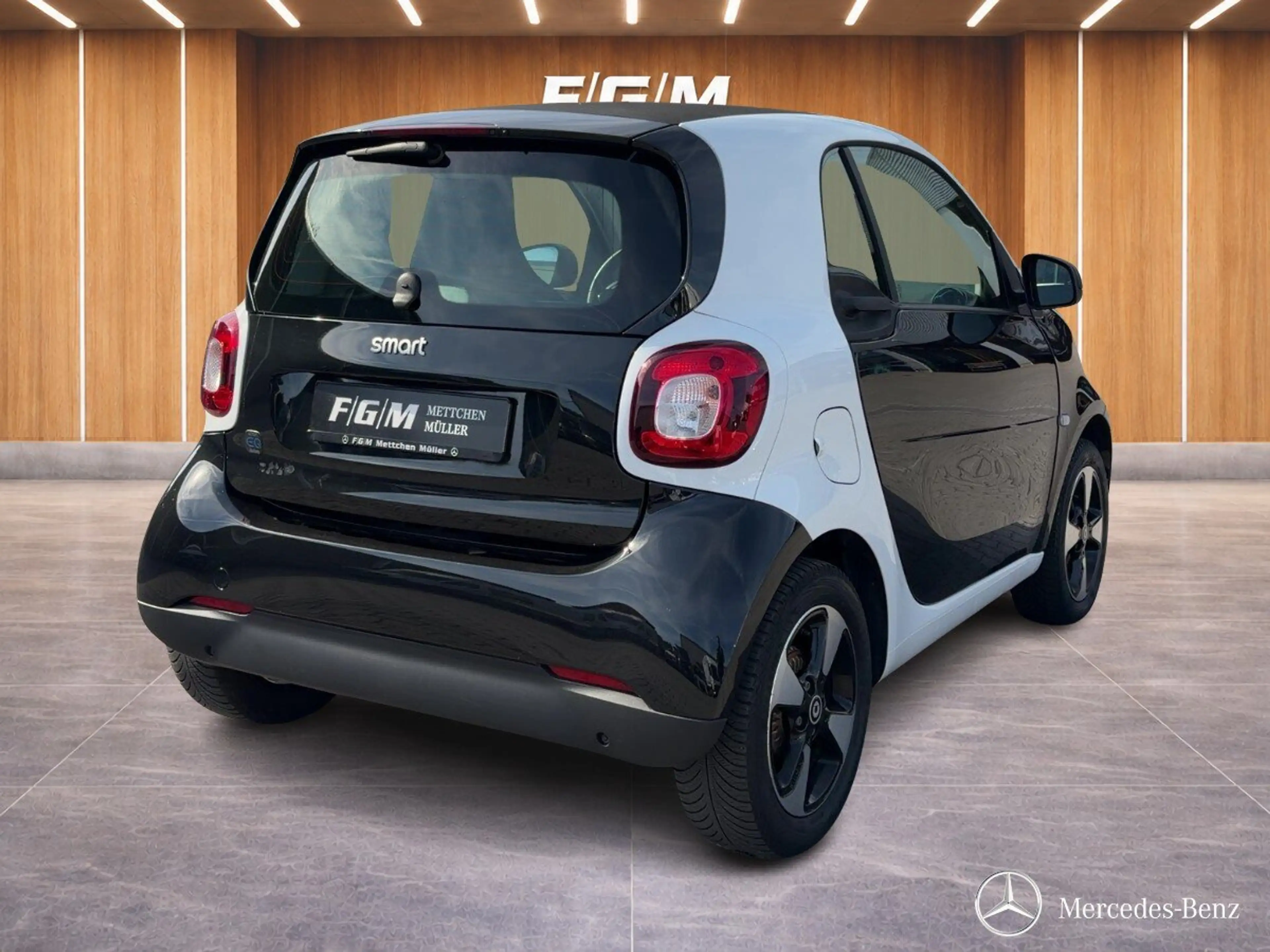 smart forTwo EQ fortwo coupe KLIMA+TEMPOMAT+ELEK.FH.+DAB+LED+ — photo 3