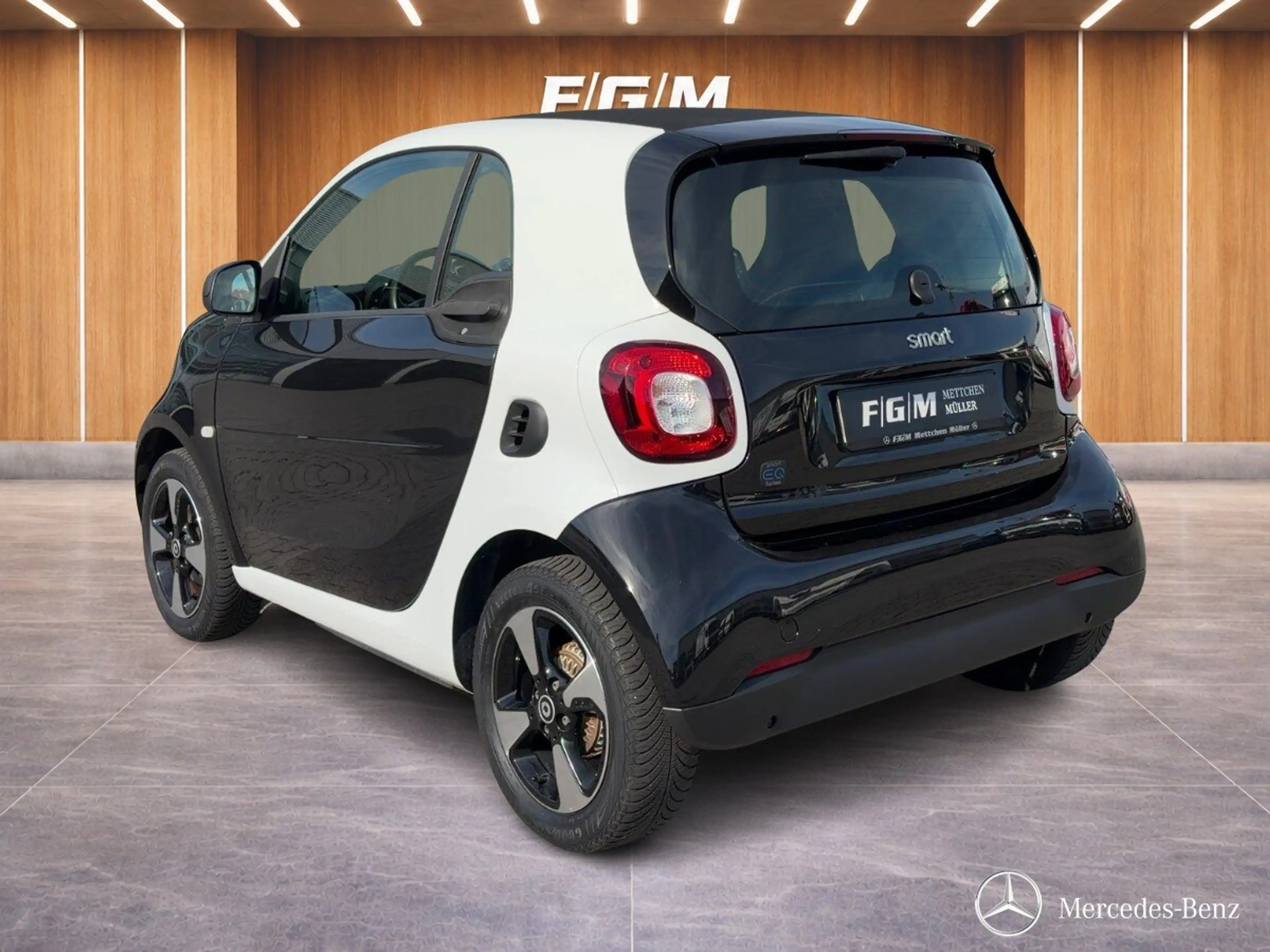 smart forTwo EQ fortwo coupe KLIMA+TEMPOMAT+ELEK.FH.+DAB+LED+ — photo 2