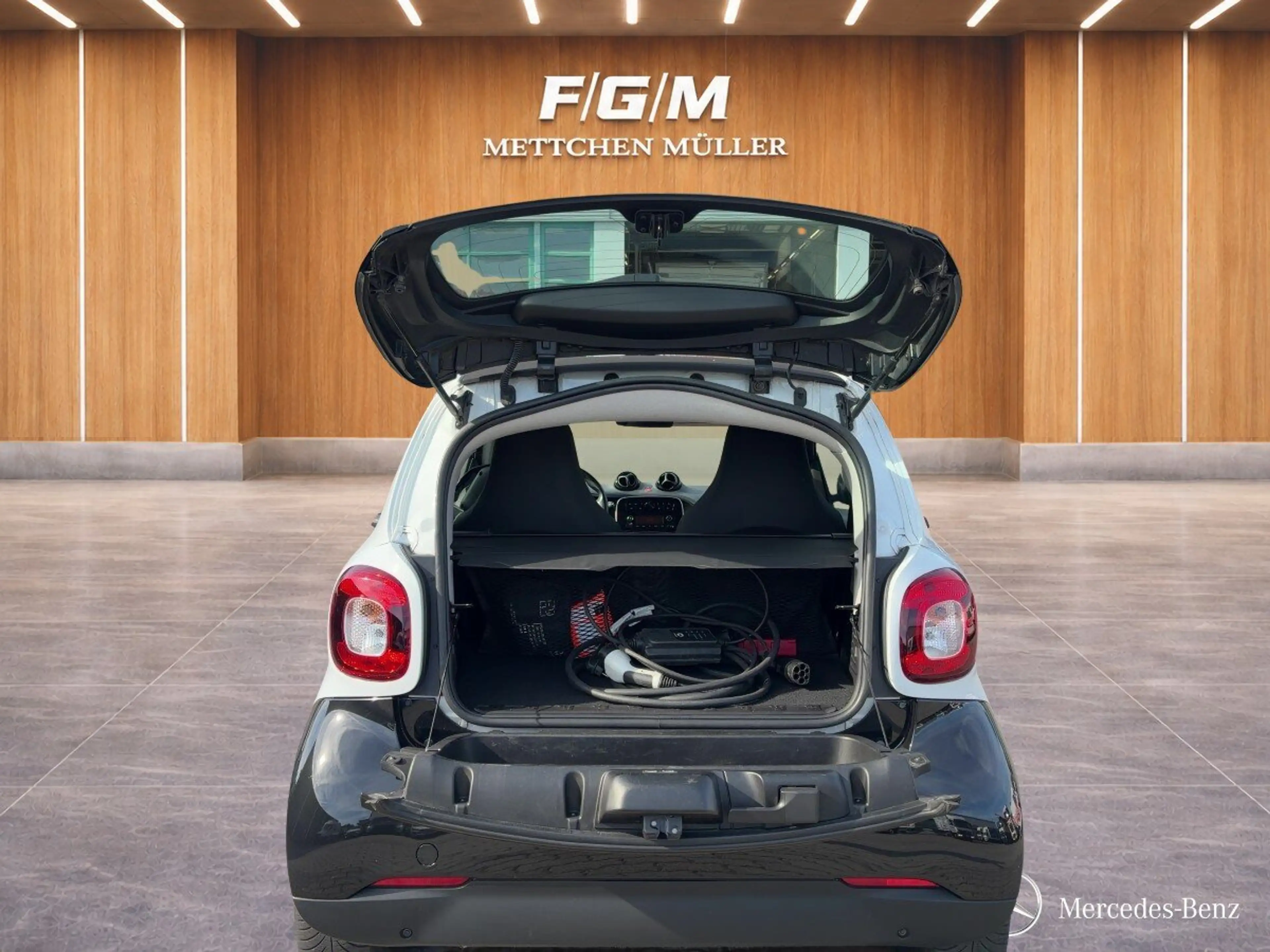 smart forTwo EQ fortwo coupe KLIMA+TEMPOMAT+ELEK.FH.+DAB+LED+ — photo 5