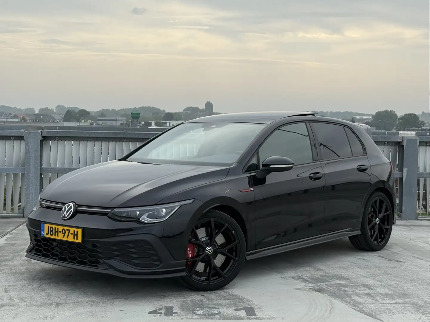 Volkswagen Golf GTI 2.0 Clubsport | Pano | IQ | H+K | 1J-Garantie Zwart - 2