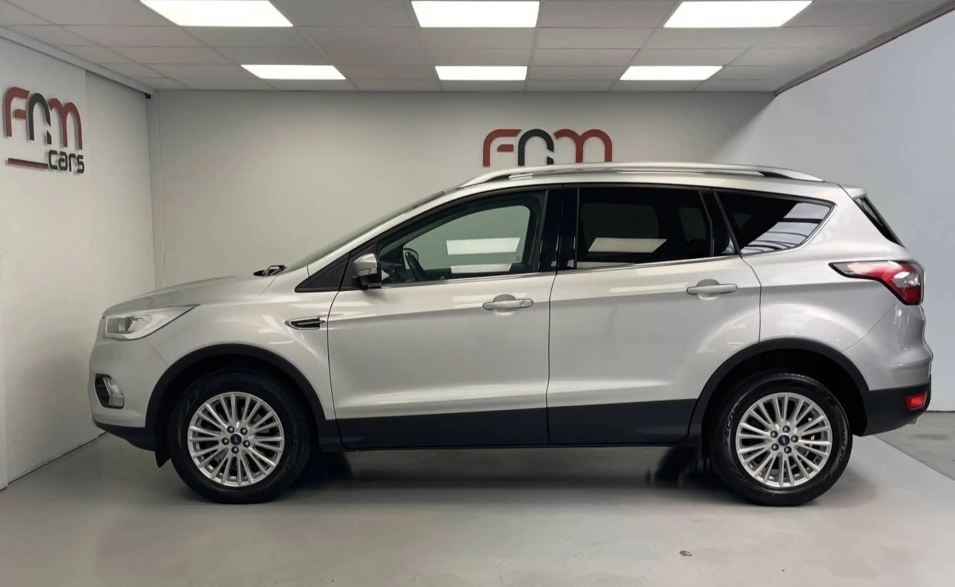 Ford Kuga 1.5 EcoBoost 93.000km bwj2019 Camera Navi Led Garantie — photo 4