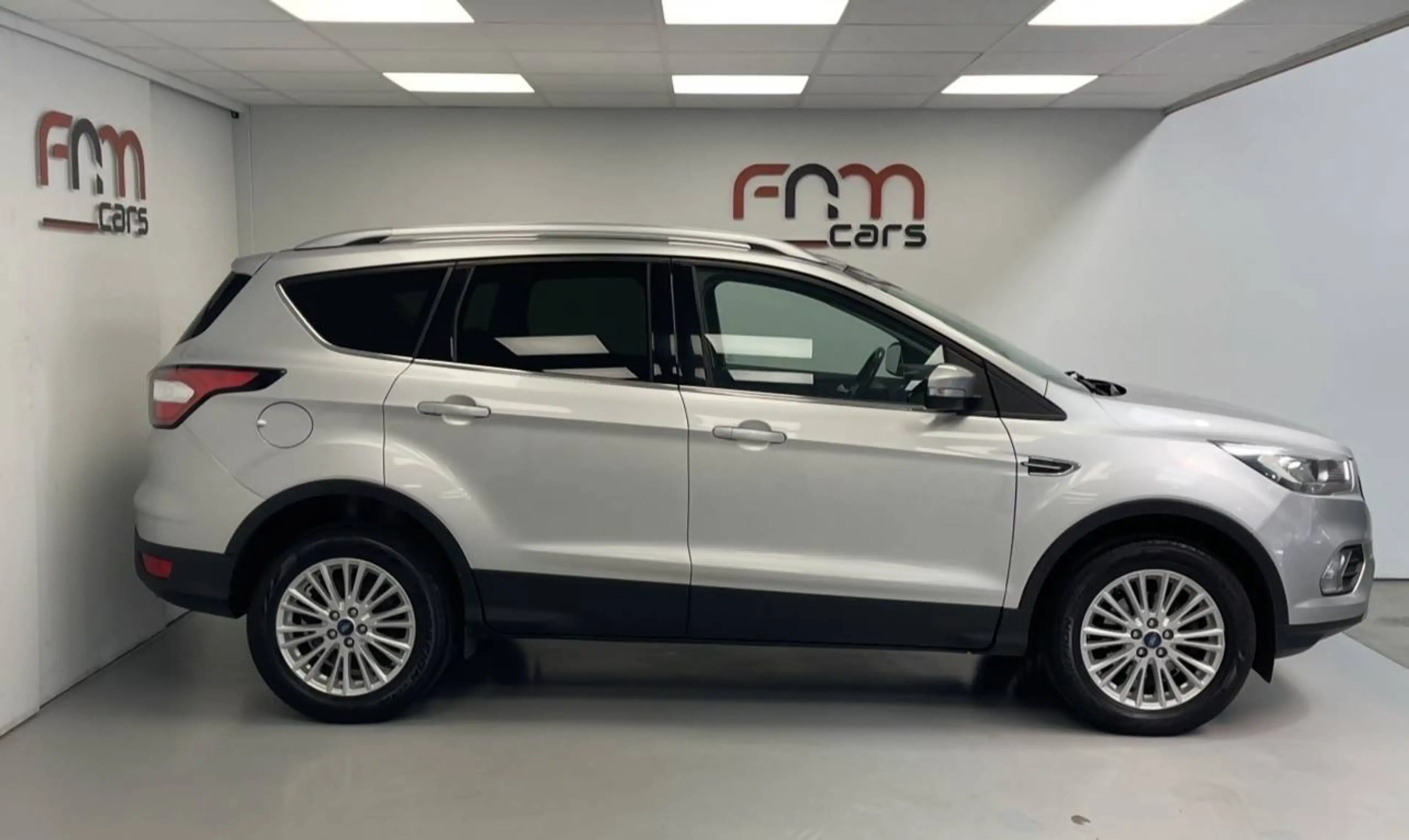 Ford Kuga 1.5 EcoBoost 93.000km bwj2019 Camera Navi Led Garantie — photo 8