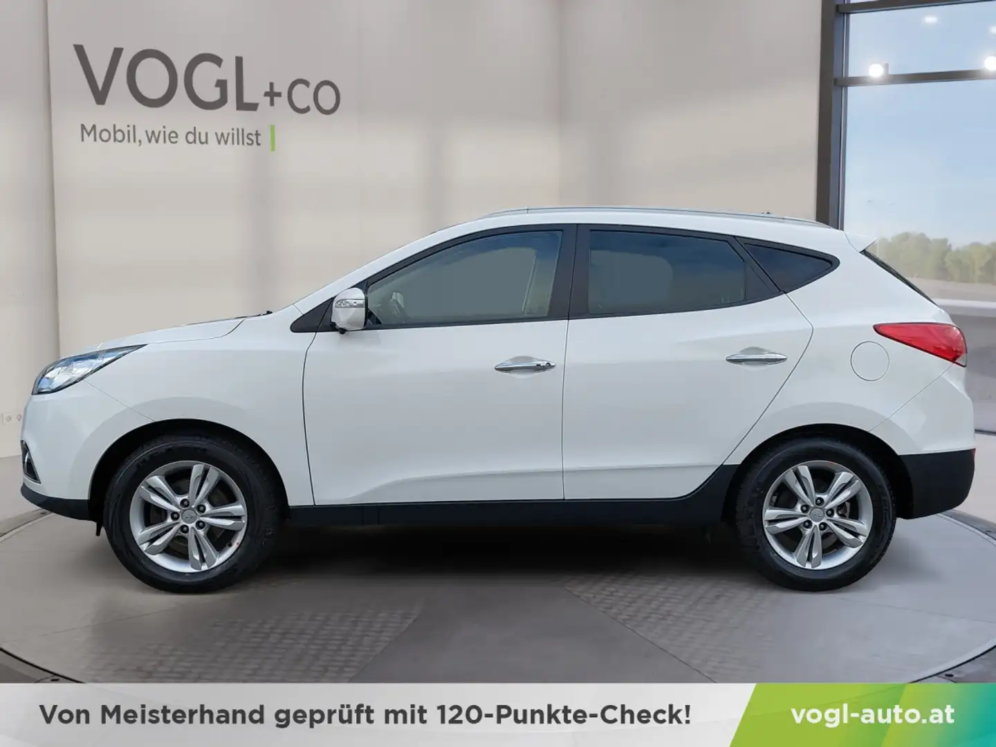 Hyundai iX35 2,0 CRDi UpGrade 4WD mit AHV Weiß - 2