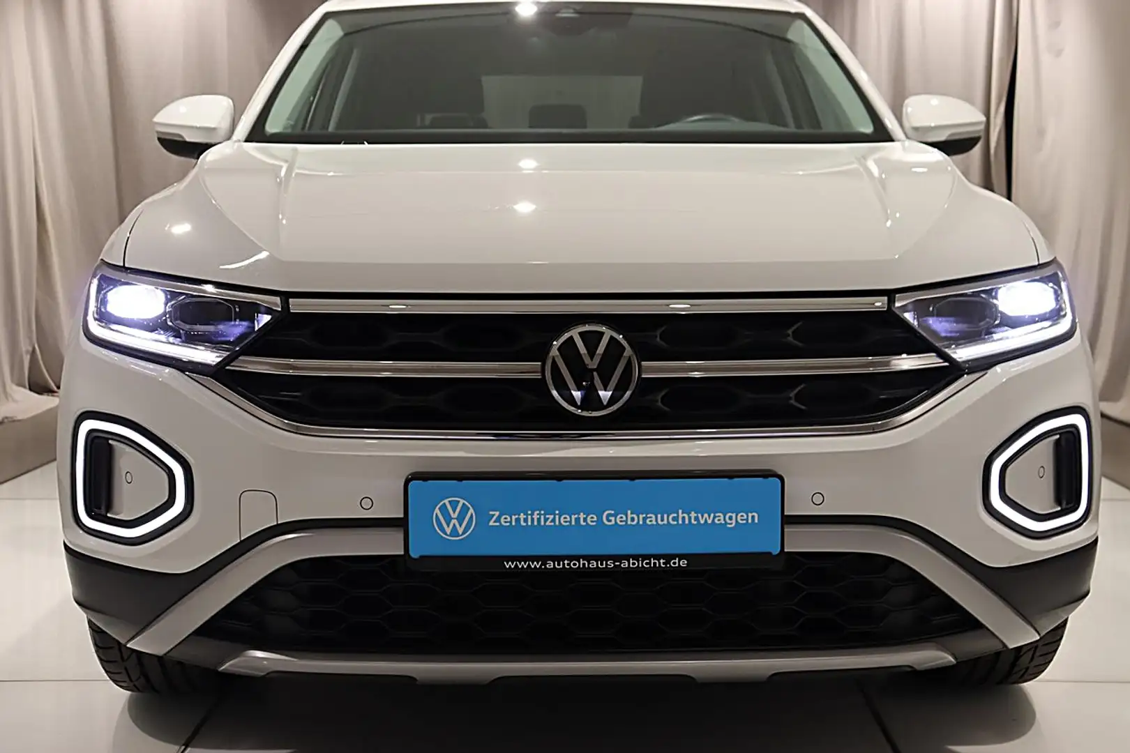 Volkswagen T-Roc Style 1.5 TSI DSG AHK Winterr. STANDHZ NAVI Klima Bianco - 2
