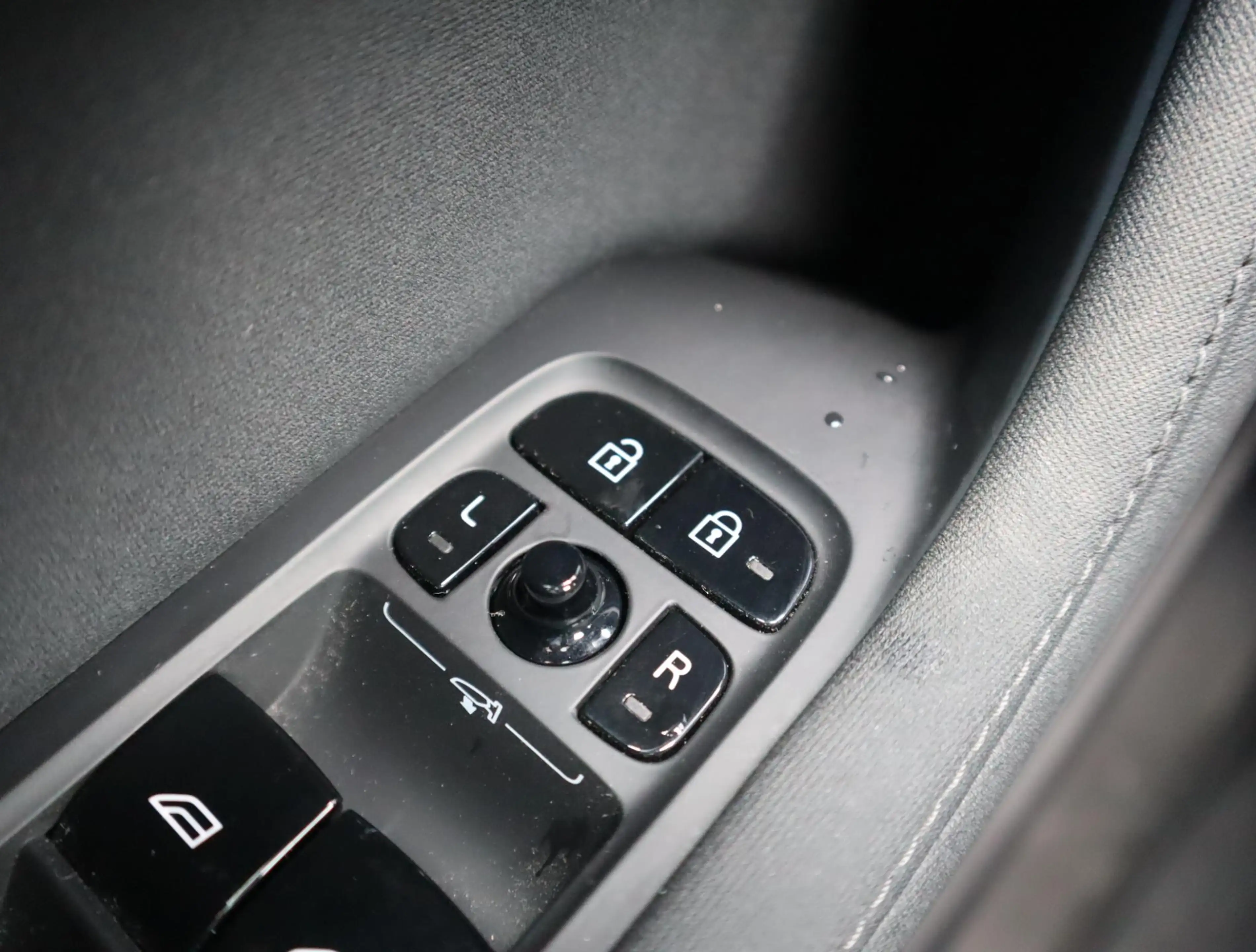 Polestar 2 Long Range Dual Motor Performance Plus 82 kWh | SO — photo 21