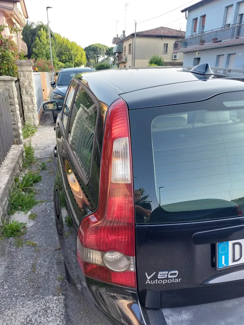 Volvo V50 2.0d Momentum - 1