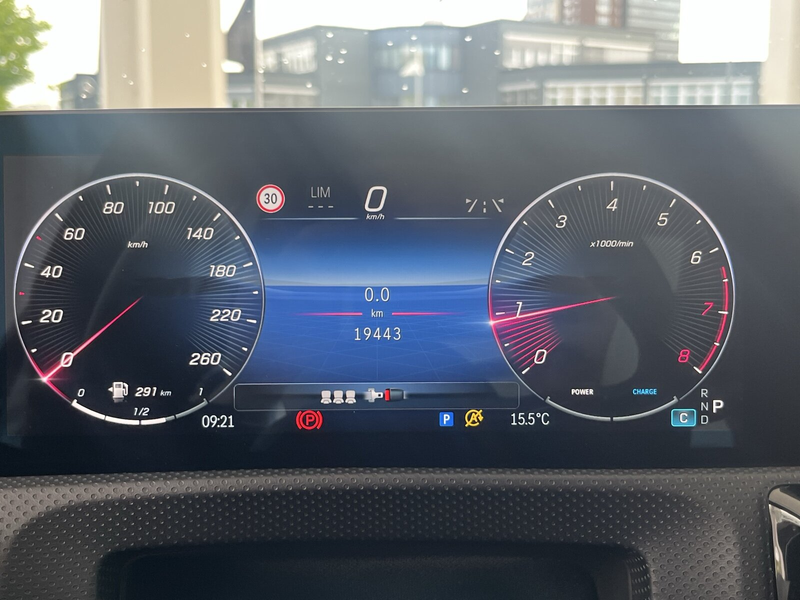 Mercedes-Benz CLA 180 CLA 180 SB AMG Line/Navi/Kamera/LED/Klima/MBUX — photo 12