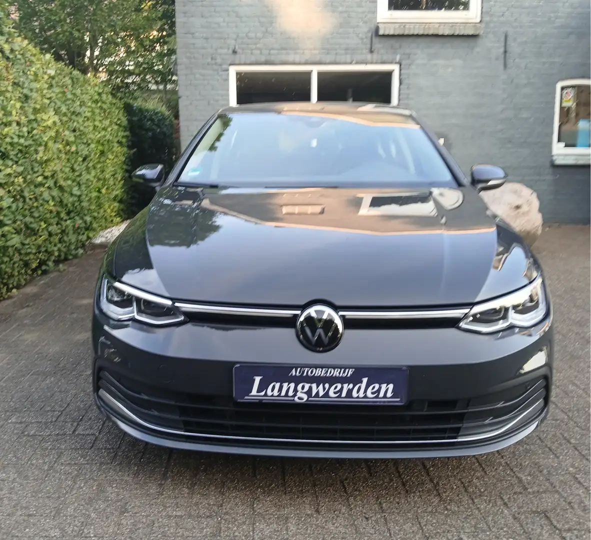 Volkswagen Golf 1.4 eHybrid Style PHEV / camera / DSG / massage st Grijs - 2