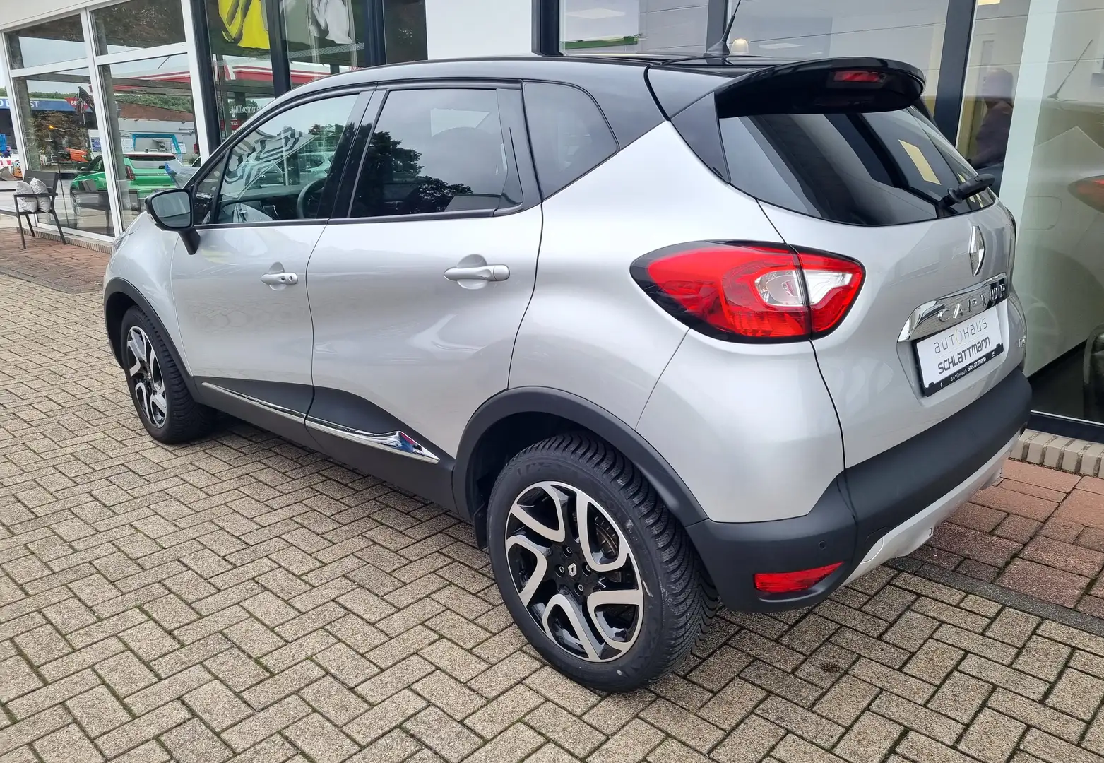 Renault Captur XMOD TCe 120 EDC Automatik *Leder*Kamera *Garantie Grau - 2