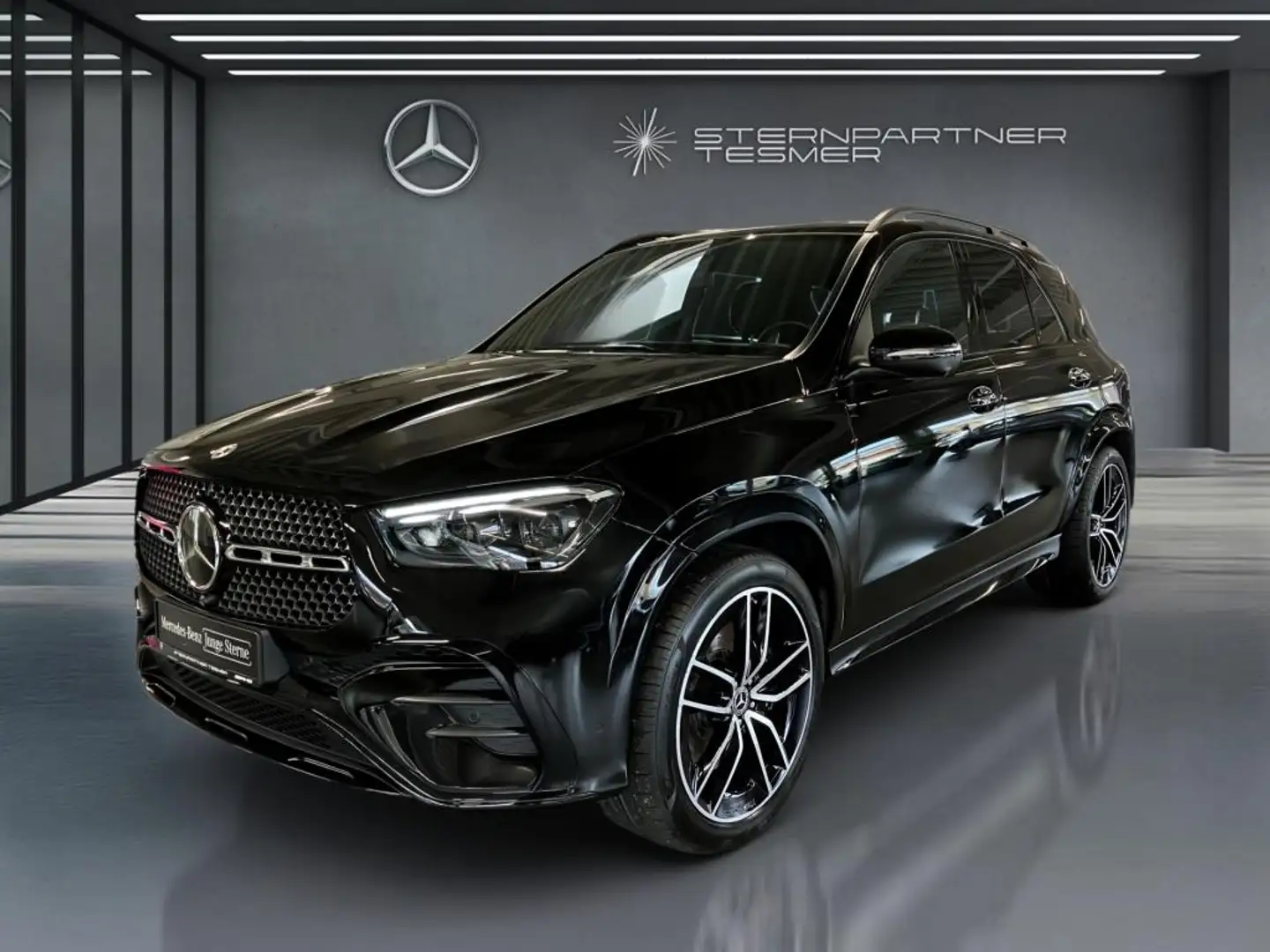 Mercedes-Benz GLE 450 4M AMG+PANO+HuD+DISTR+AIRMATIC+NIGHT+AHK Schwarz - 1