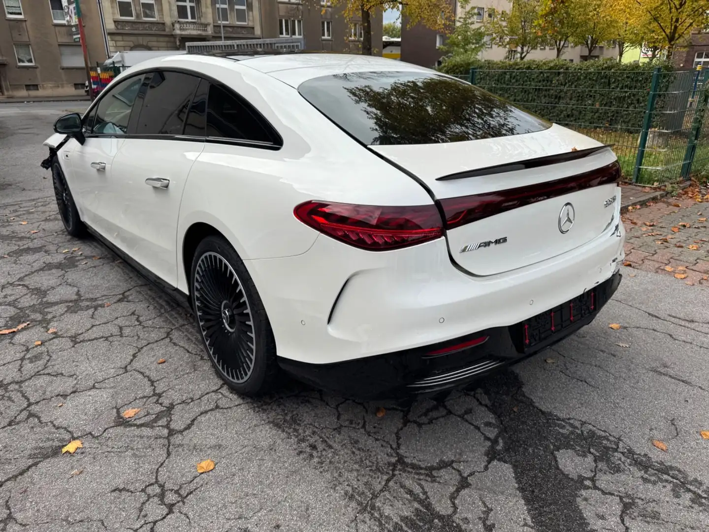 Mercedes-Benz EQS AMG 53 4M DTR PANO MASSAGE CARBON HYPERSCREE Weiß - 1