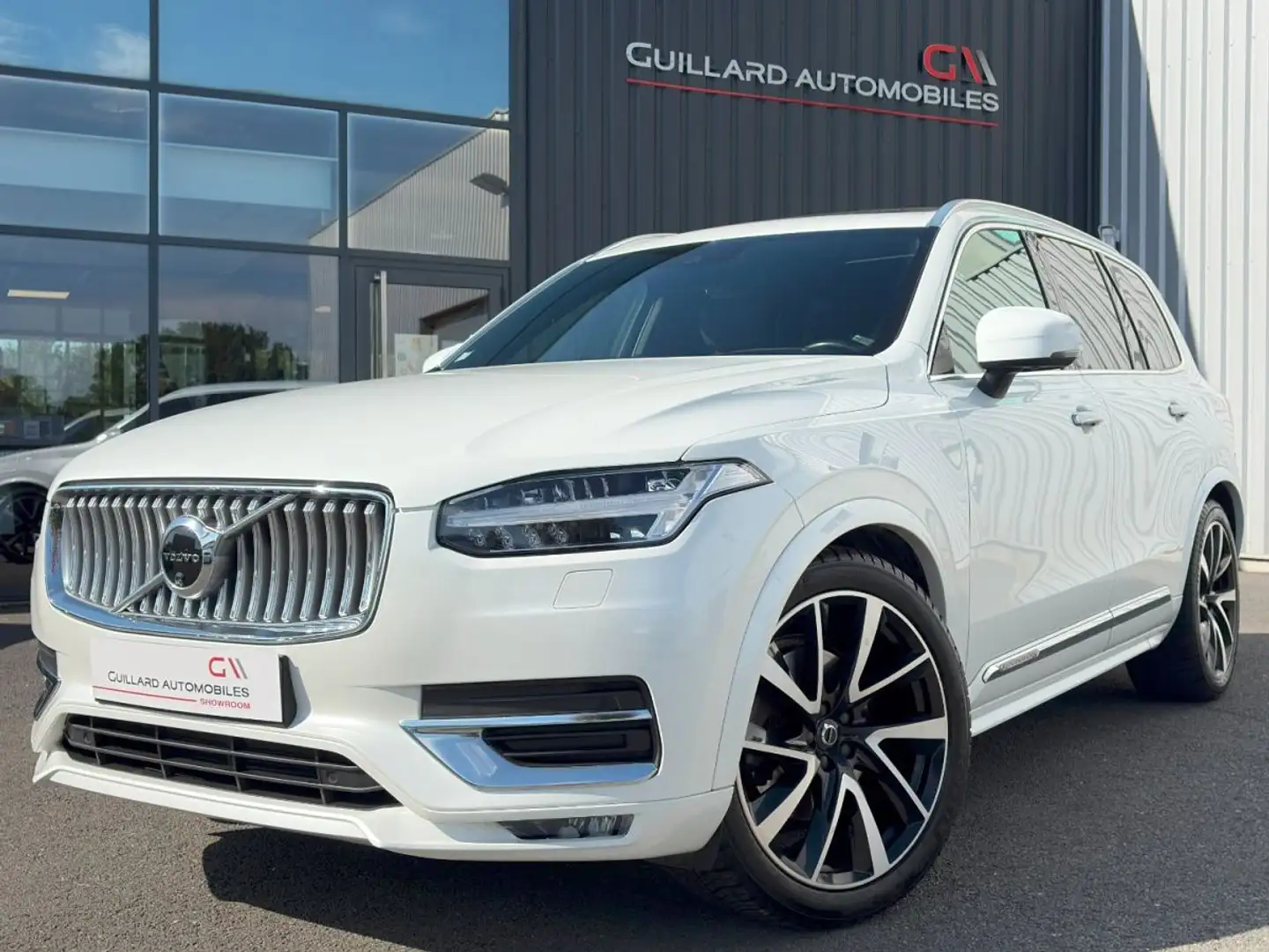 Volvo XC90 B5 AWD 235ch INSCRIPTION LUXE 7 PLACES GEARTRONIC 8 Weiß - 1