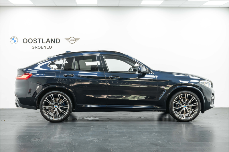 BMW X4 M40i Automaat / Trekhaak / Panoramadak / Comfort A — photo 3