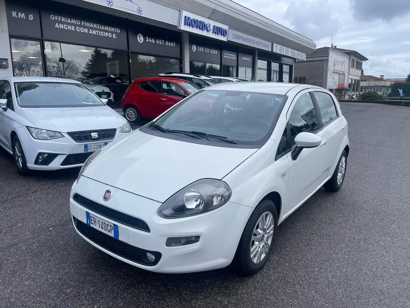 Fiat Punto 5p 1.4 Lounge s automatica *NEOPATENTATI* Alb - 1
