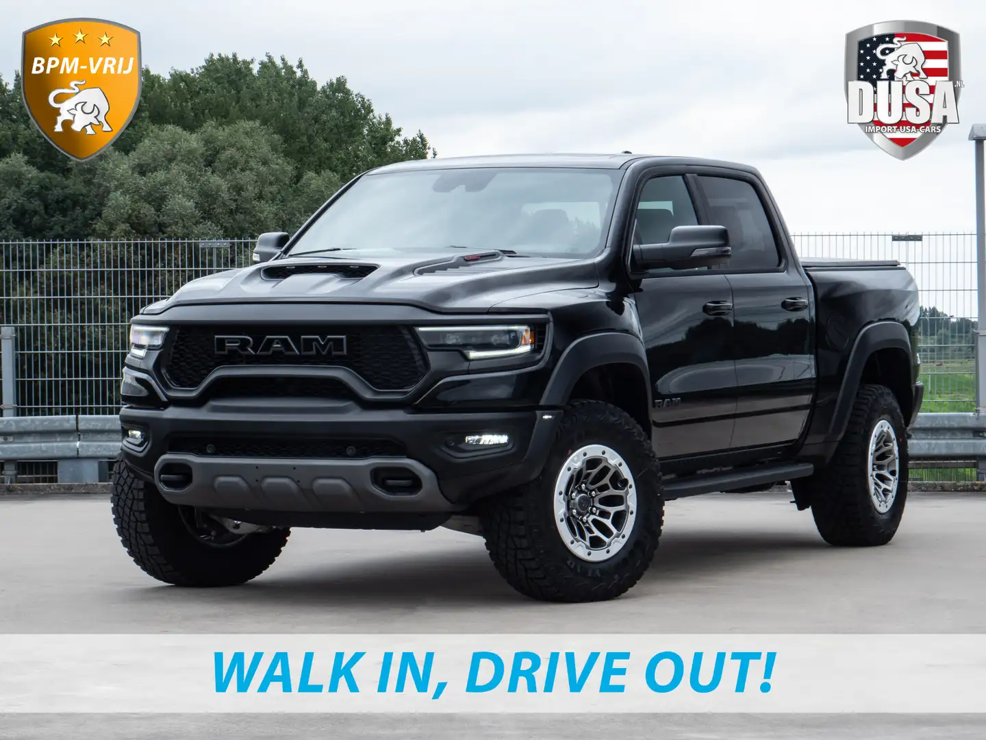 Dodge RAM 1500 6.2 V8 4x4 Crew Cab TRX Black RED ACCENT INTE Negro - 2