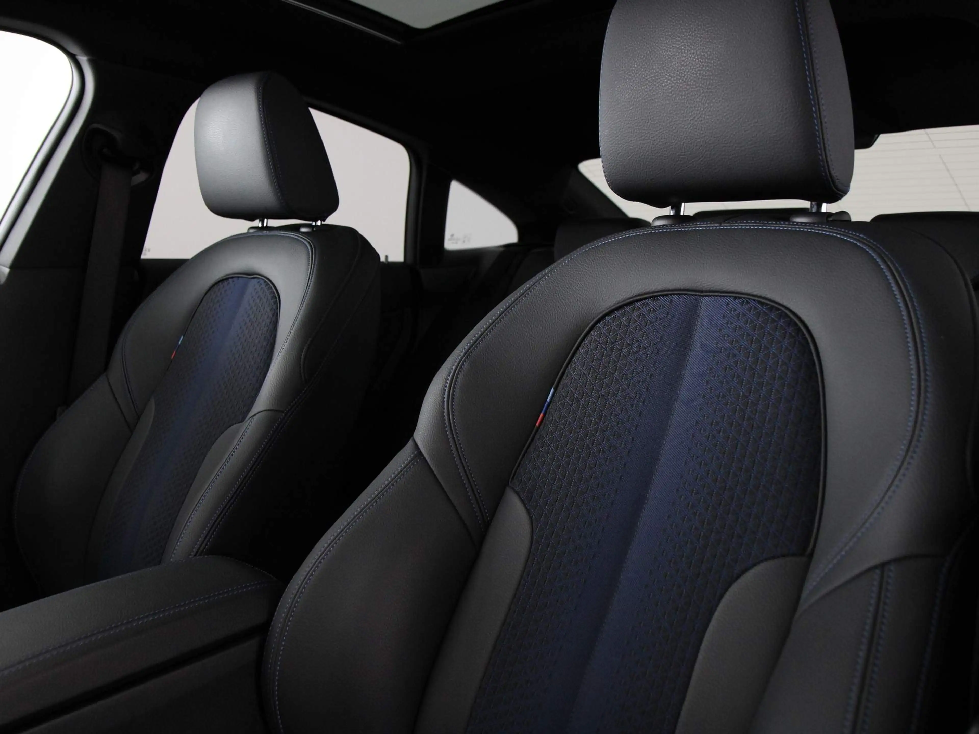BMW 218 2 Serie Gran Coupé 218i M Sport — photo 4