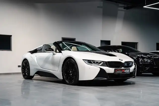 BMW i8 Roadster Laser-HeadUp-HarmanKardon