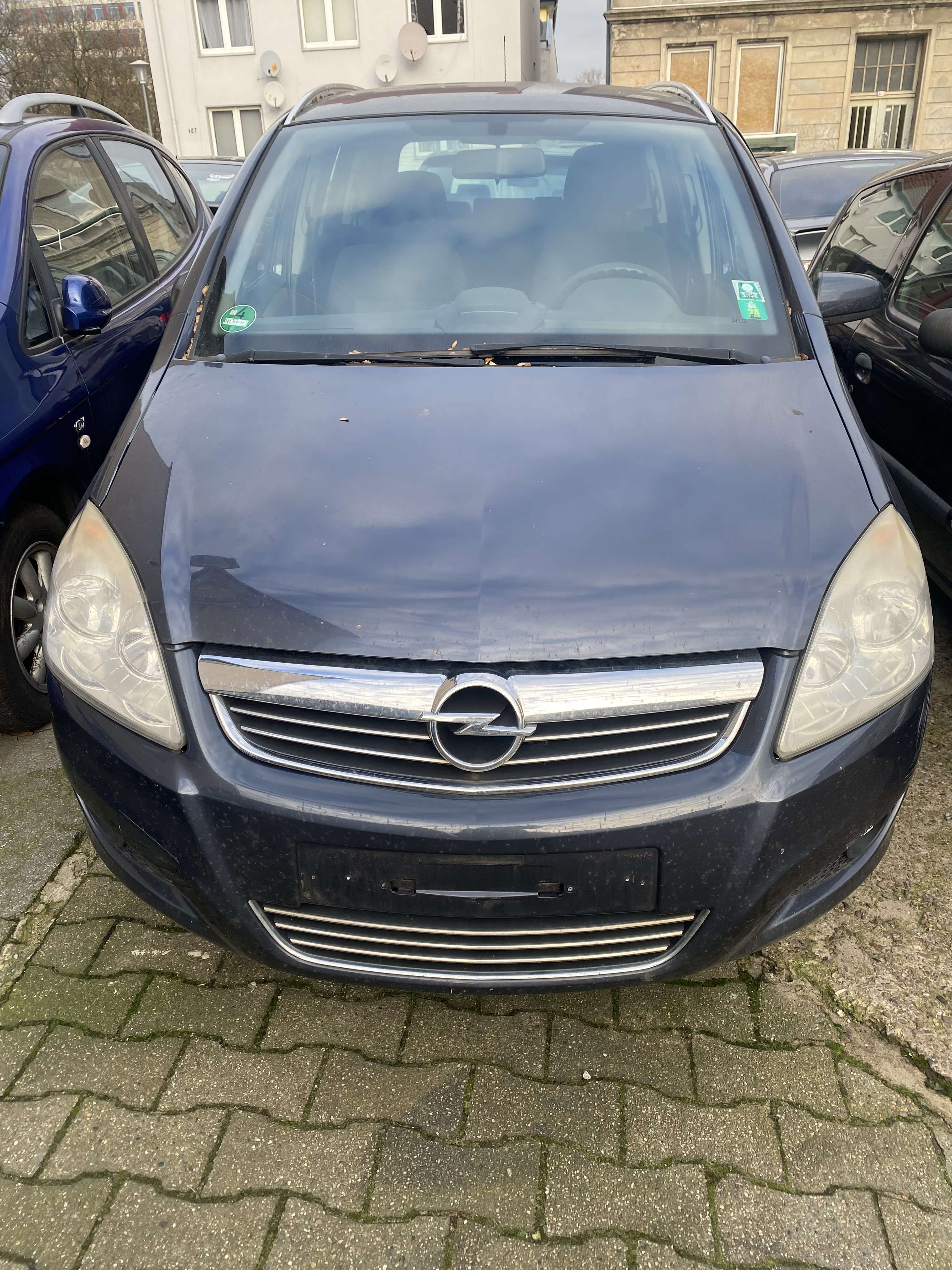 Second hand Opel Zafira 1.7