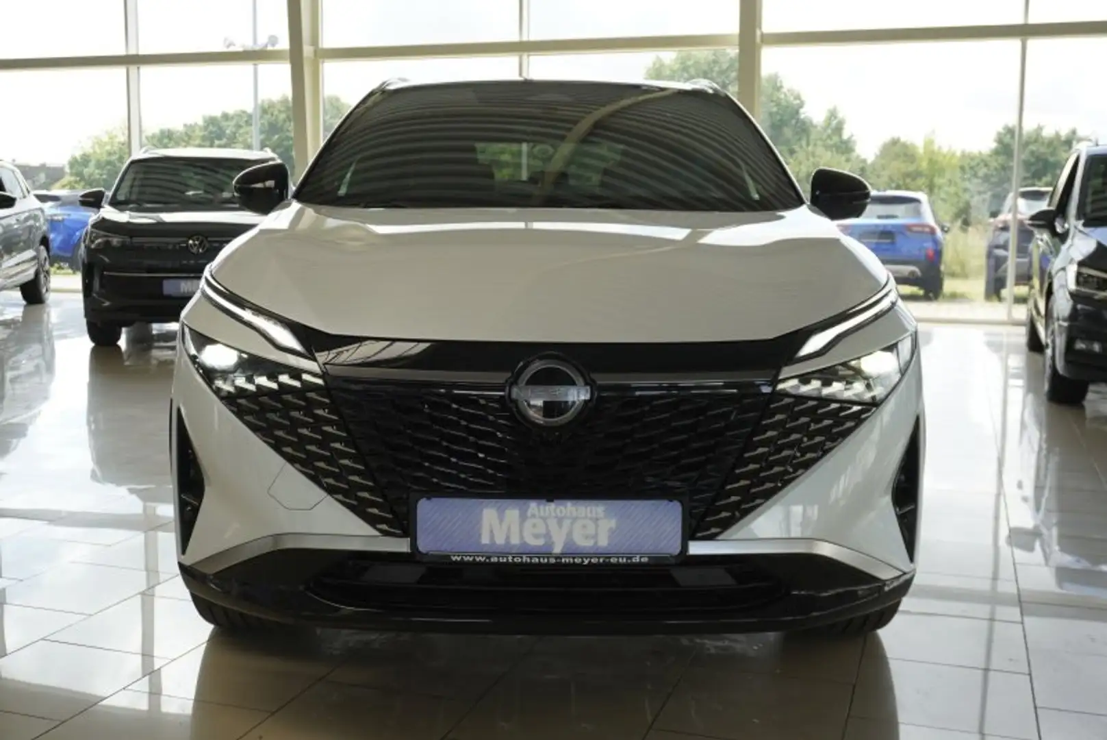 Nissan Qashqai Tekna+ 1,3 DIG-T Xtronic Pano/Leder/Navi/el.Klappe Weiß - 2