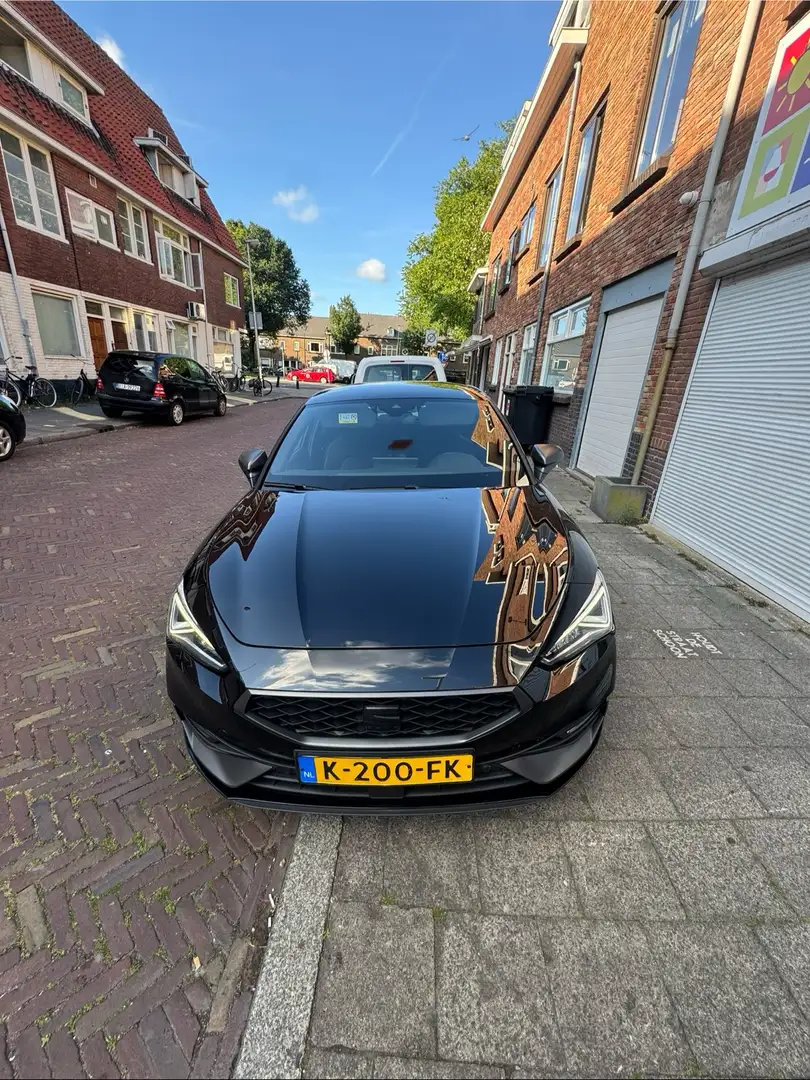 SEAT Leon 1.5 eTSI FR LaunchEd Zwart - 1
