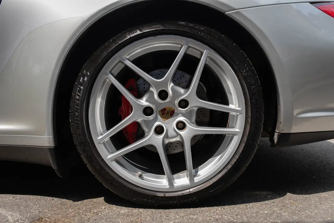 Porsche 911 снимка Porsche 911