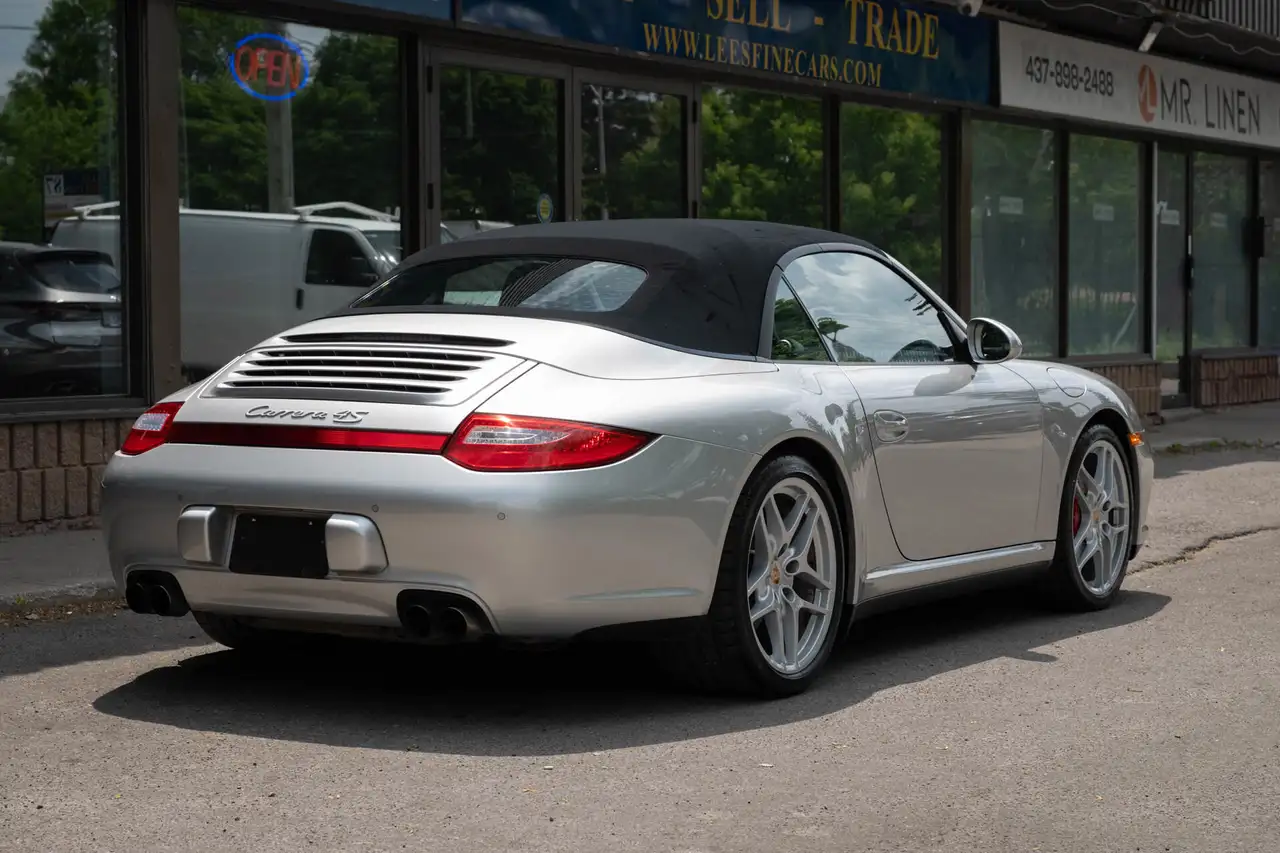 Porsche 911 снимка Porsche 911
