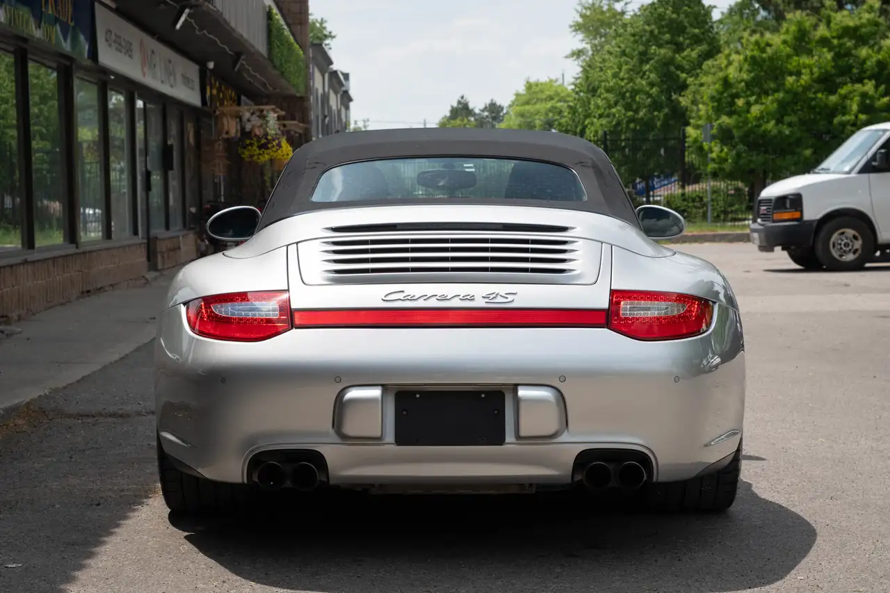 Porsche 911 снимка Porsche 911