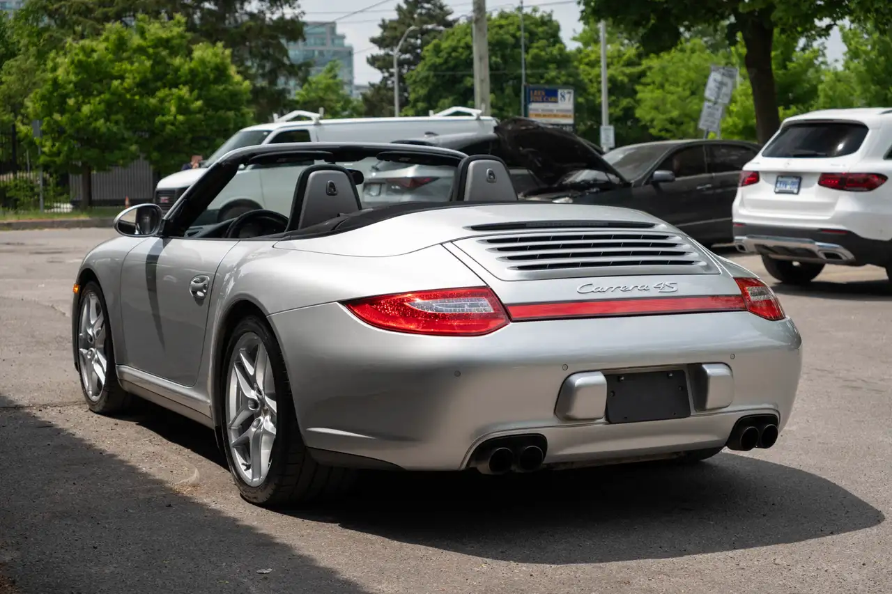 Porsche 911 снимка Porsche 911